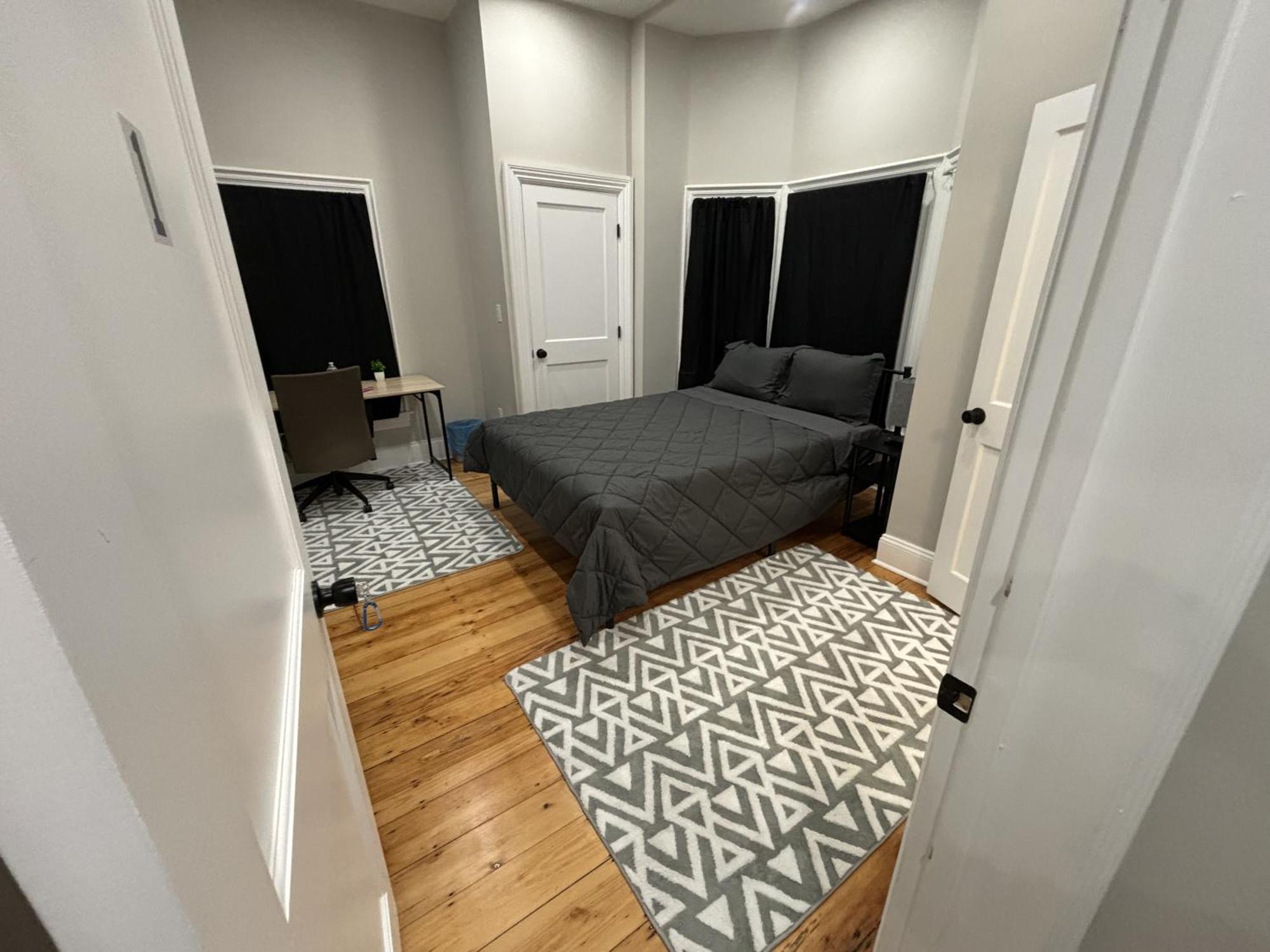 Quarto em Acomodações Particulares - - Near South - Jfk-umass Area