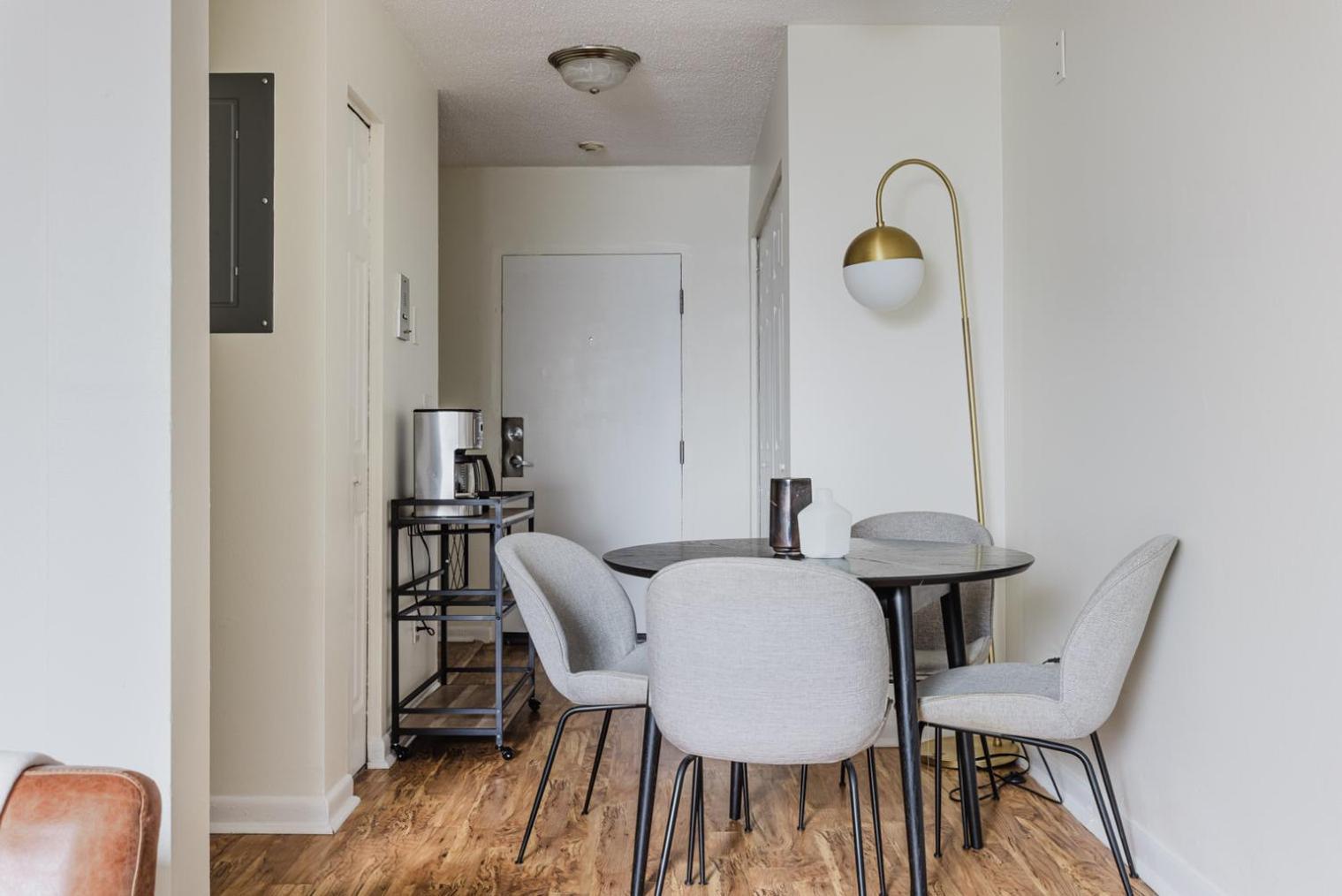 Blueground Longwood Elevator Wd Ac Bos-1082 Appartement Boston