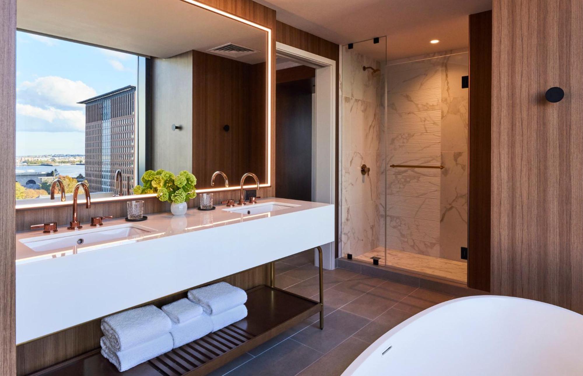 Omni At The Seaport Hotel 4*