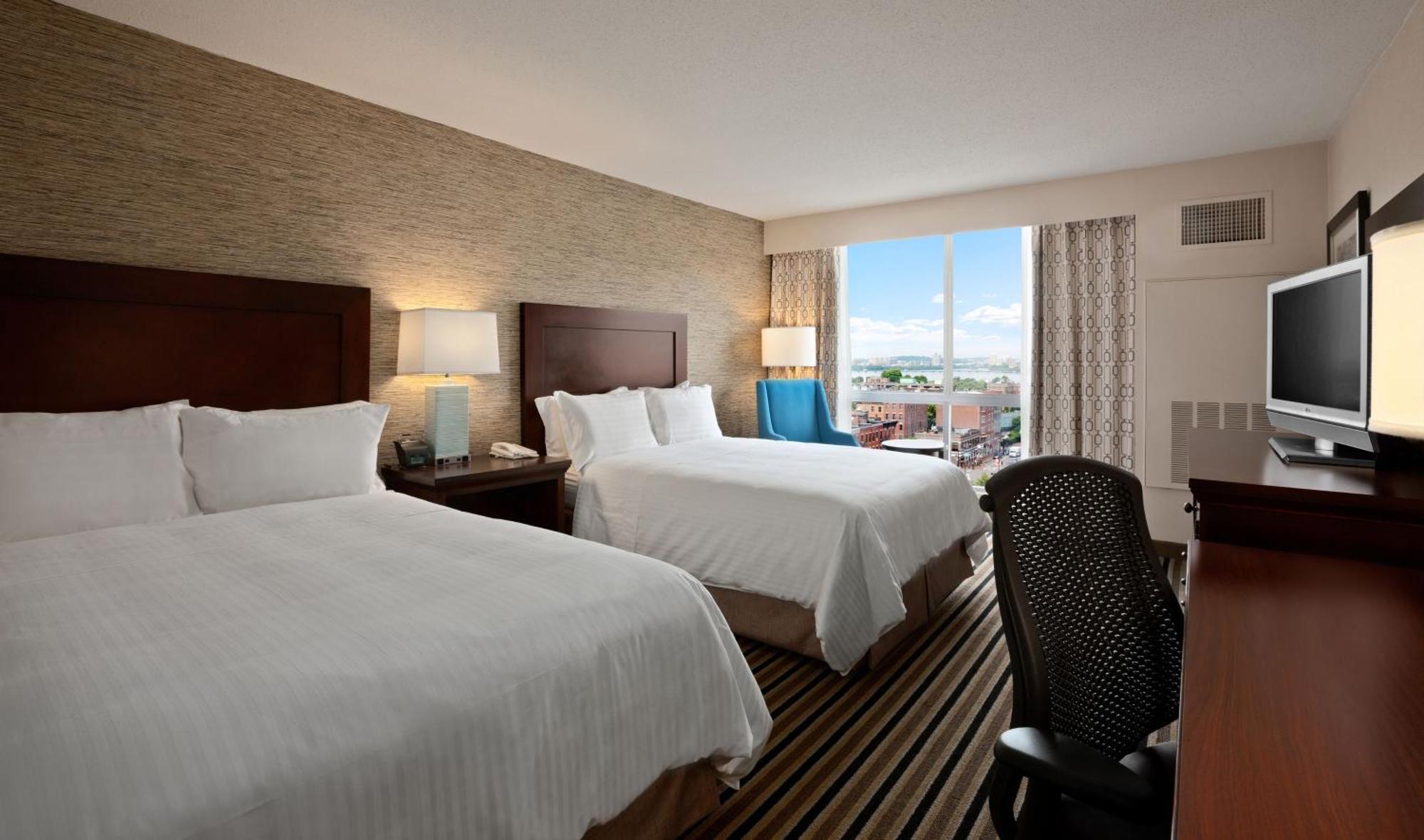 Wyndham Beacon Hill Hotel