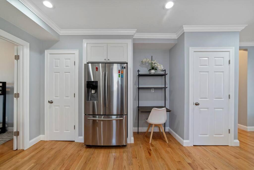 Modern Luxury Steps From Zoo & Golf Course * Boston