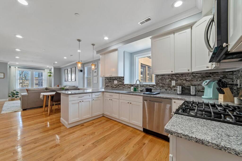 Apartment Modern Luxury Steps From Zoo & Golf Course *