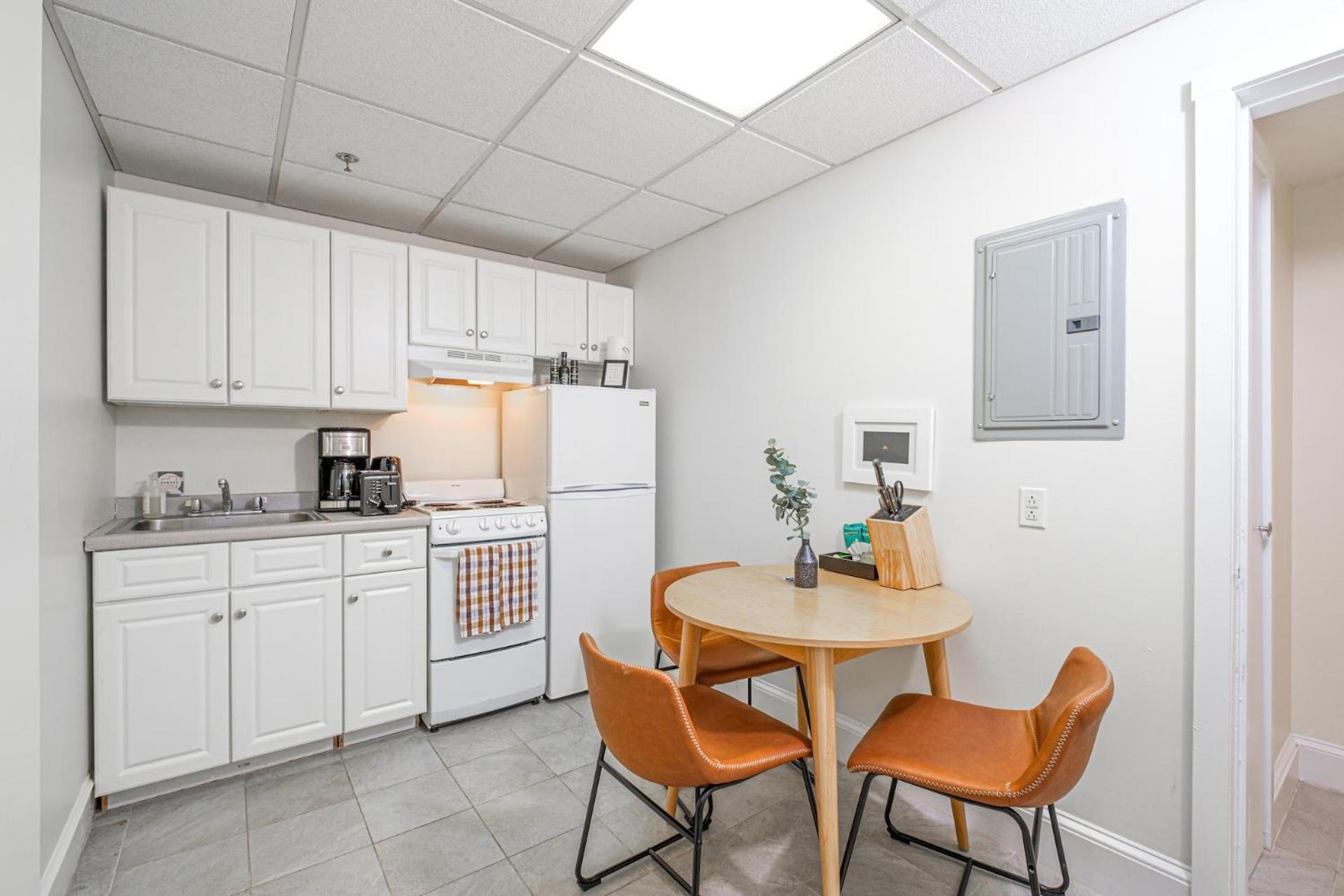 Furnished In Downtown Apartment