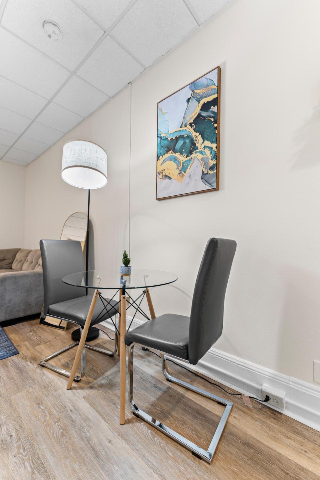 Furnished In Downtown *