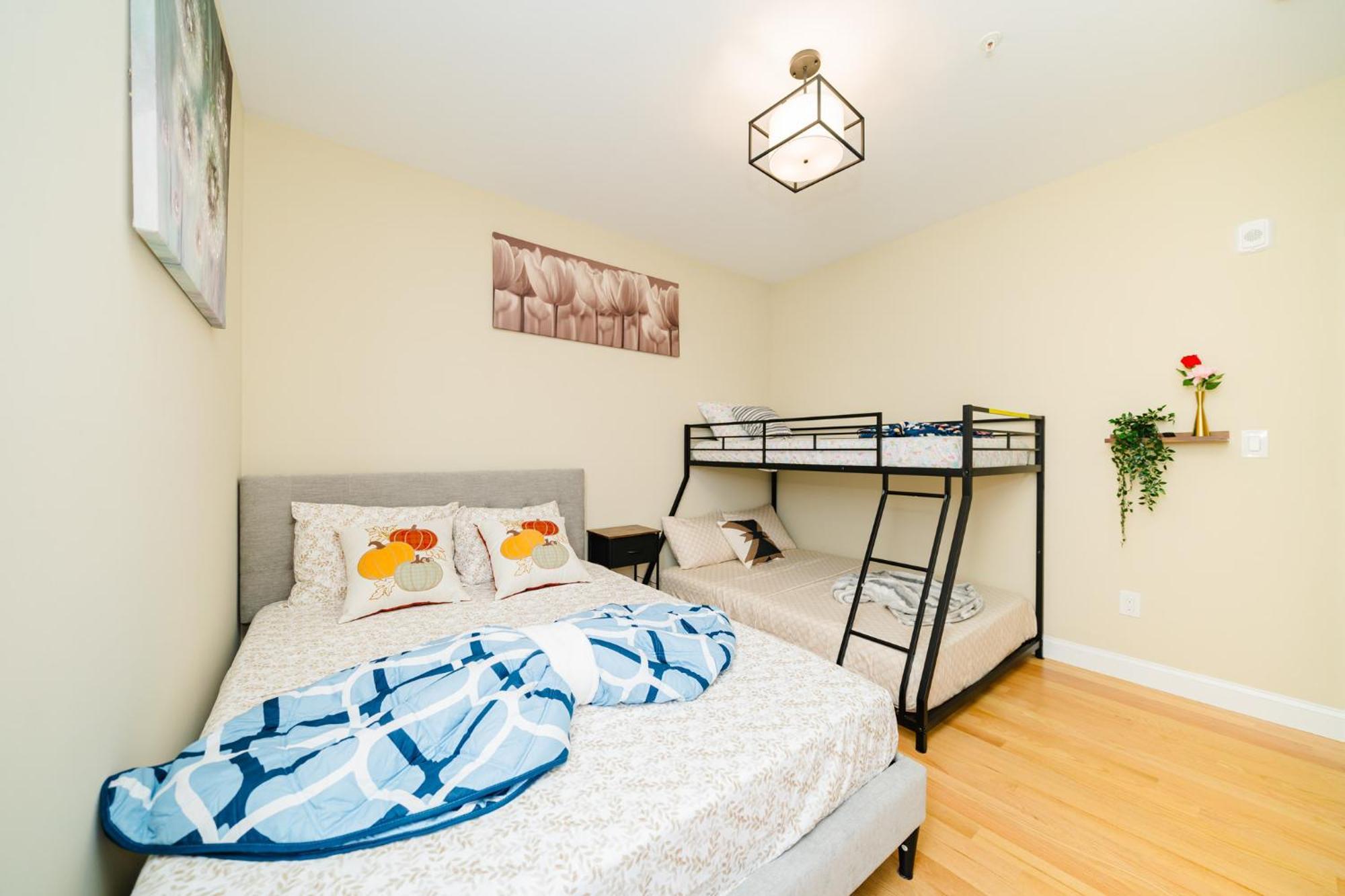 60-3 3br - Sleek Near Franklin Park * Boston