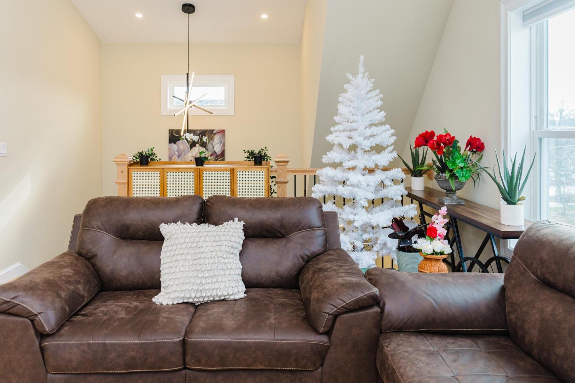 Apartment 60-3 3br - Sleek Near Franklin Park *