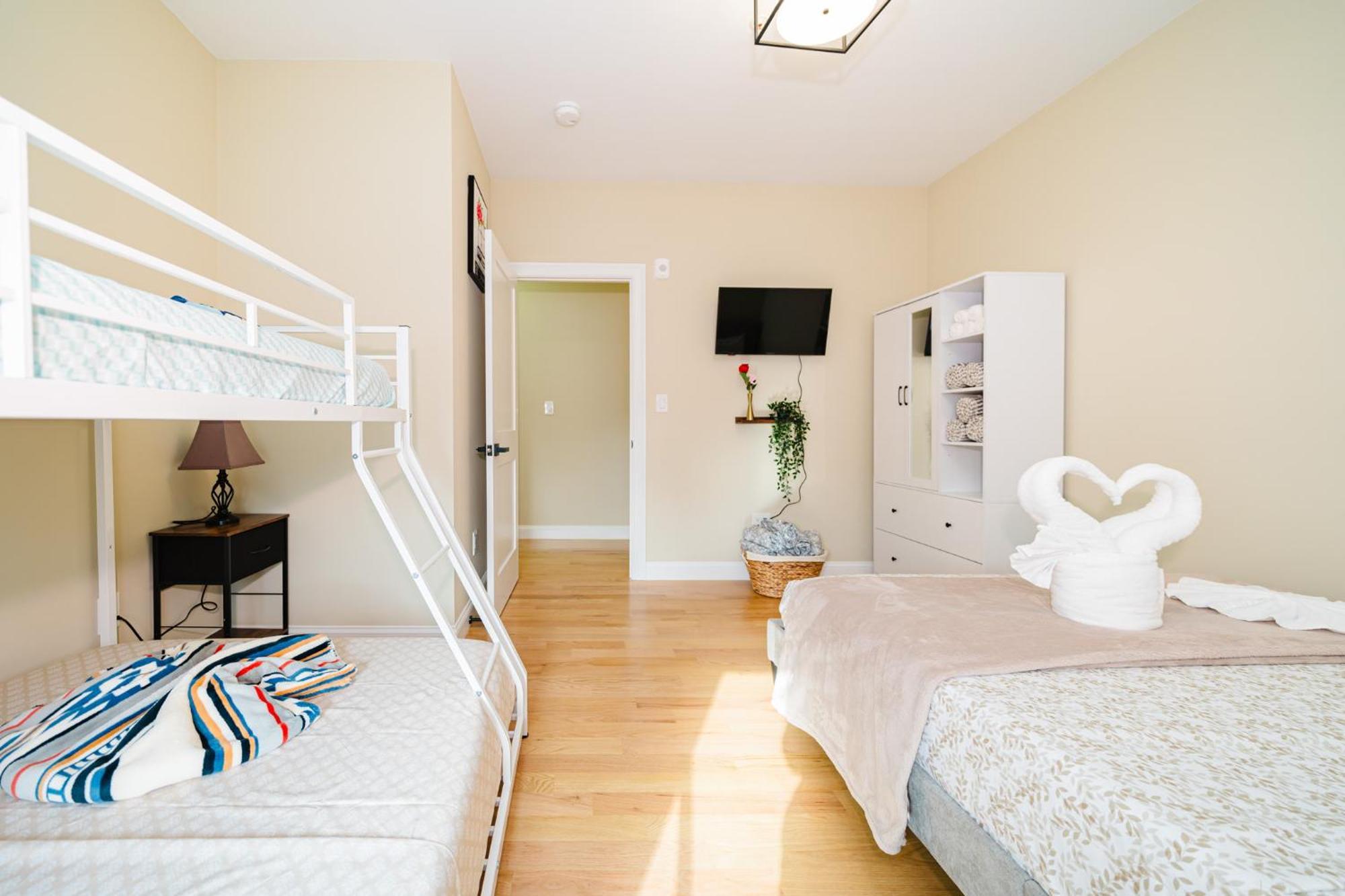 60-3 3br - Sleek Near Franklin Park * Boston