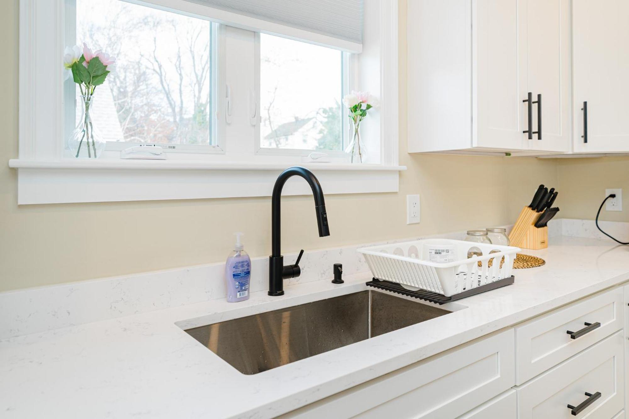 Apartment 60-3 3br - Sleek Near Franklin Park