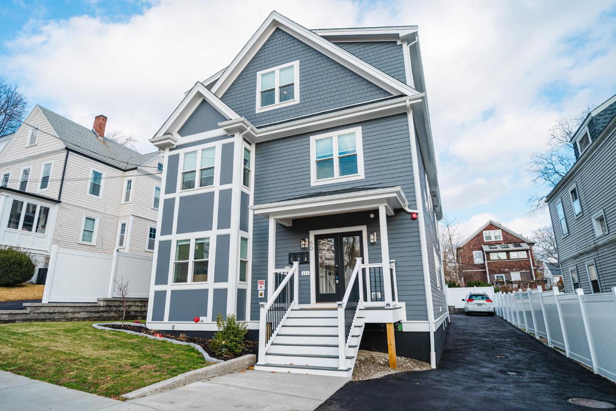 60-3 3br - Sleek Near Franklin Park Boston