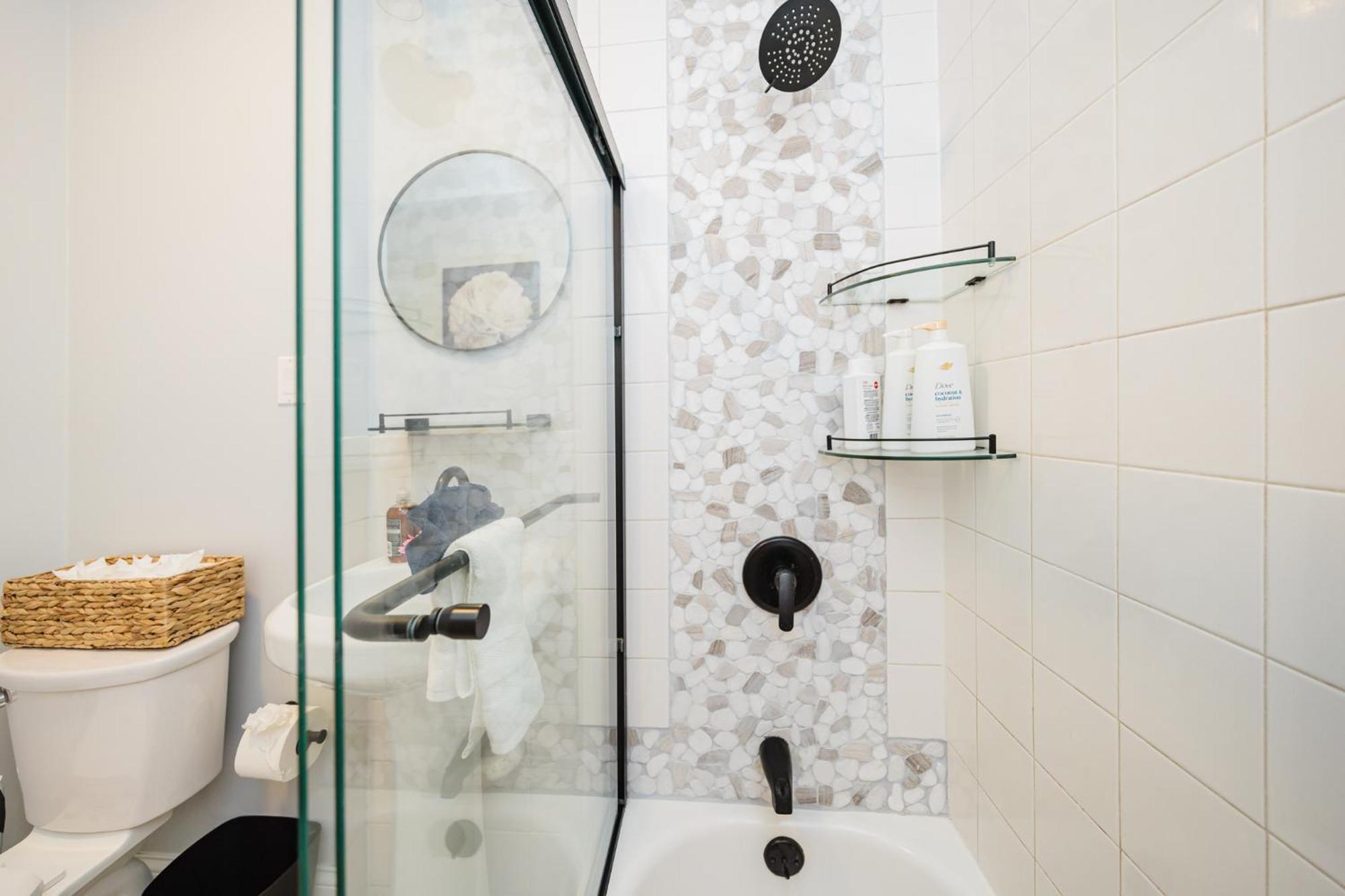 76-2 5br Cozy In Apartment *