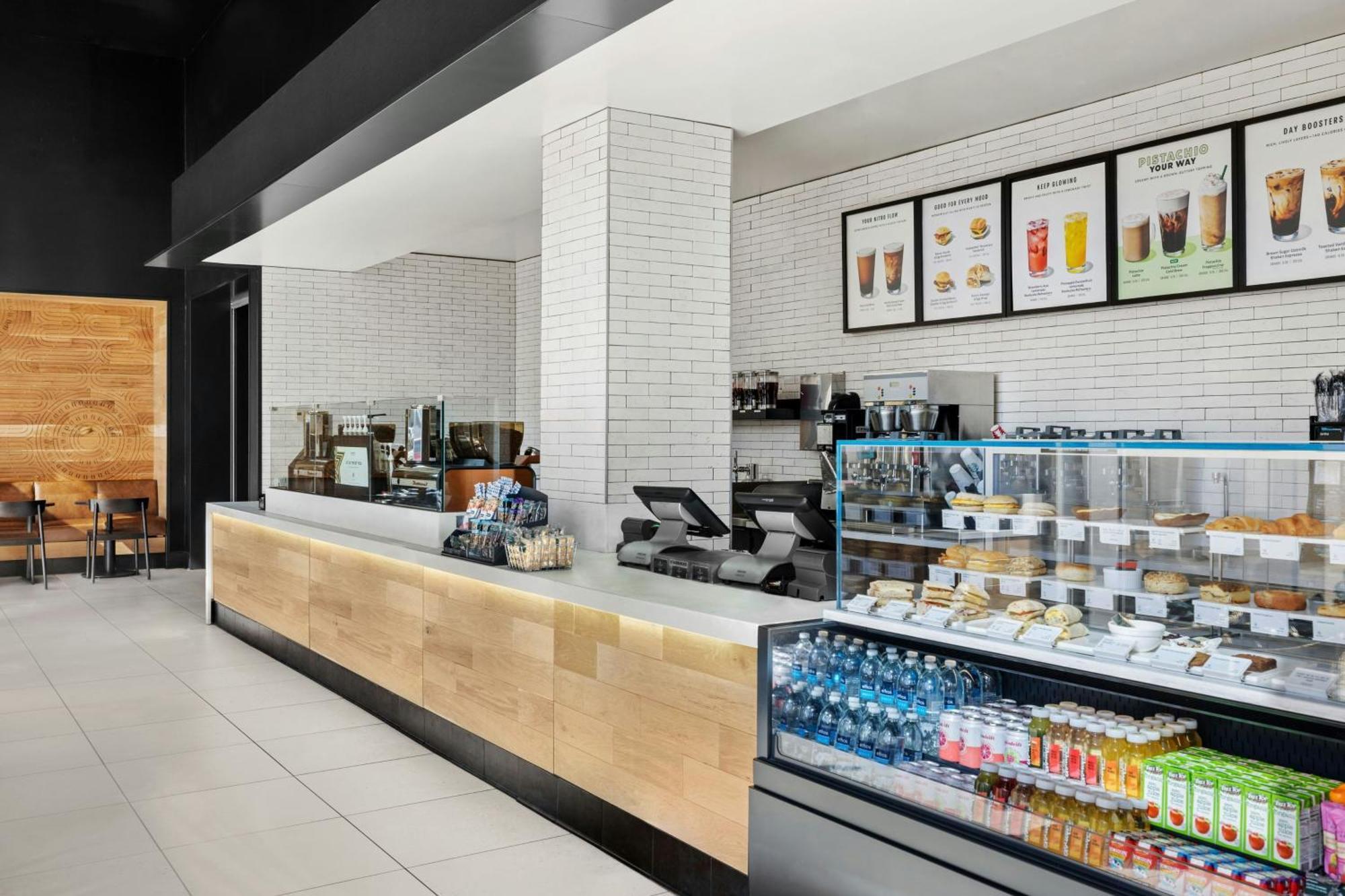 Renaissance Seaport District Hotel 4*