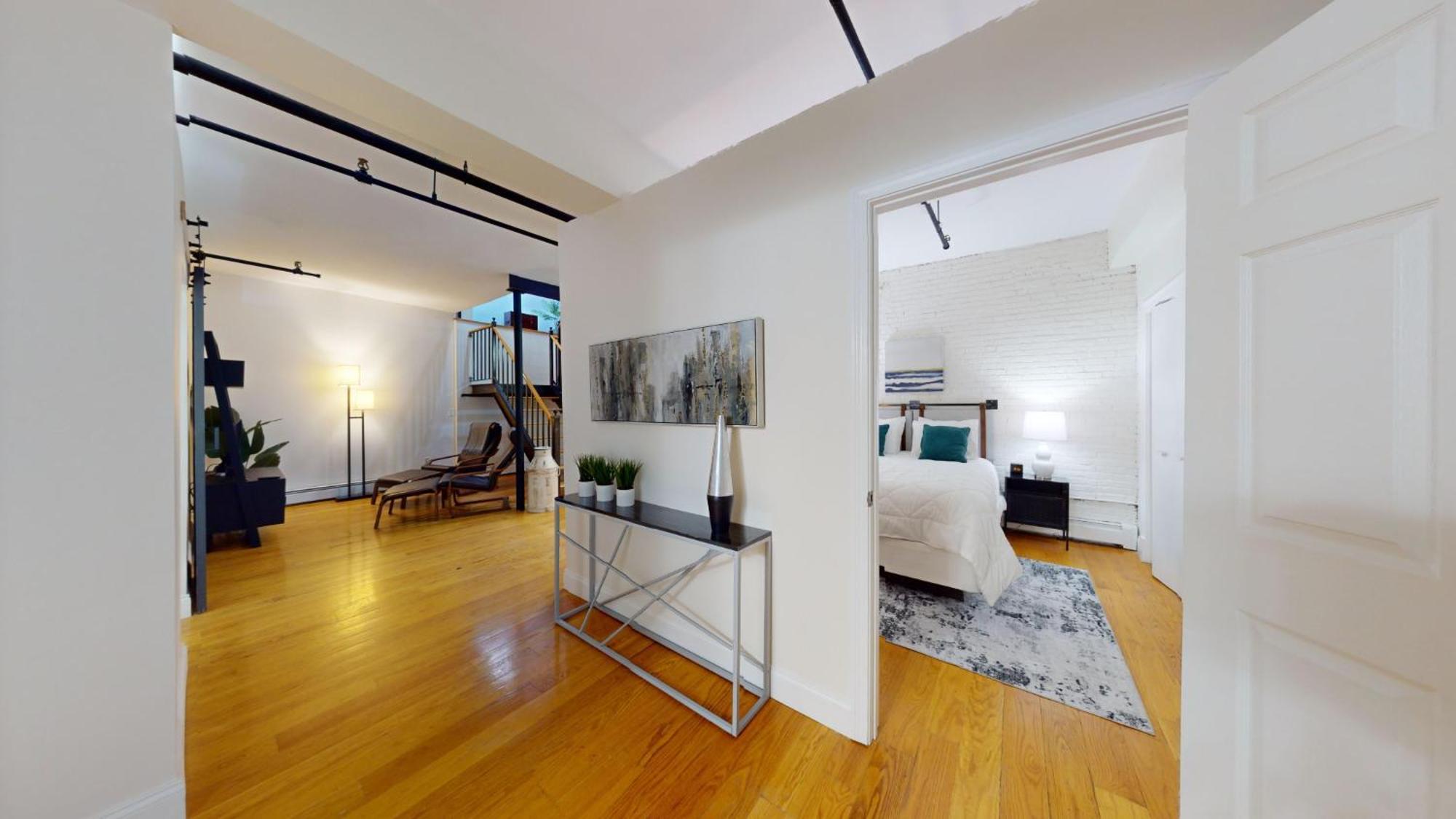 Appartement 2 Level, 2 Bed With Office In Back Bay *