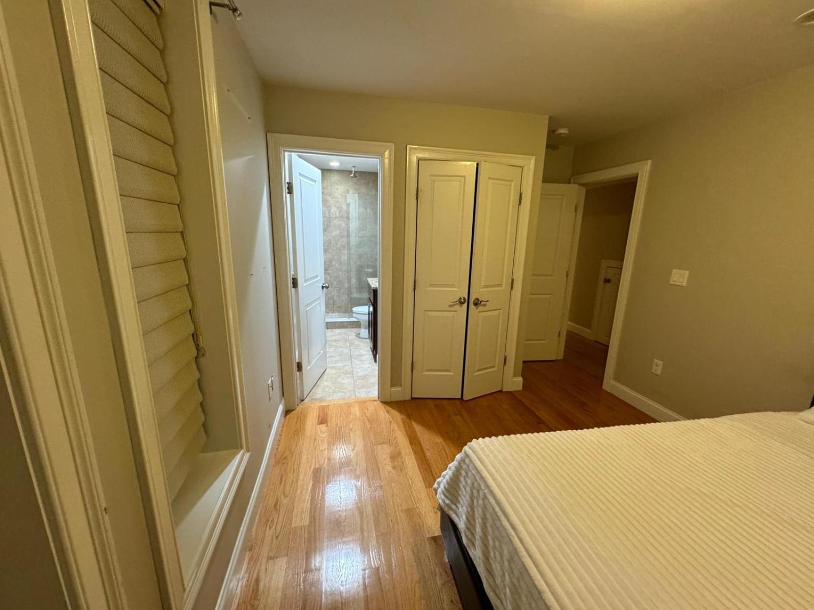 Ultra Convenient Luxury In South With Private Parking Garage Apartamento Boston
