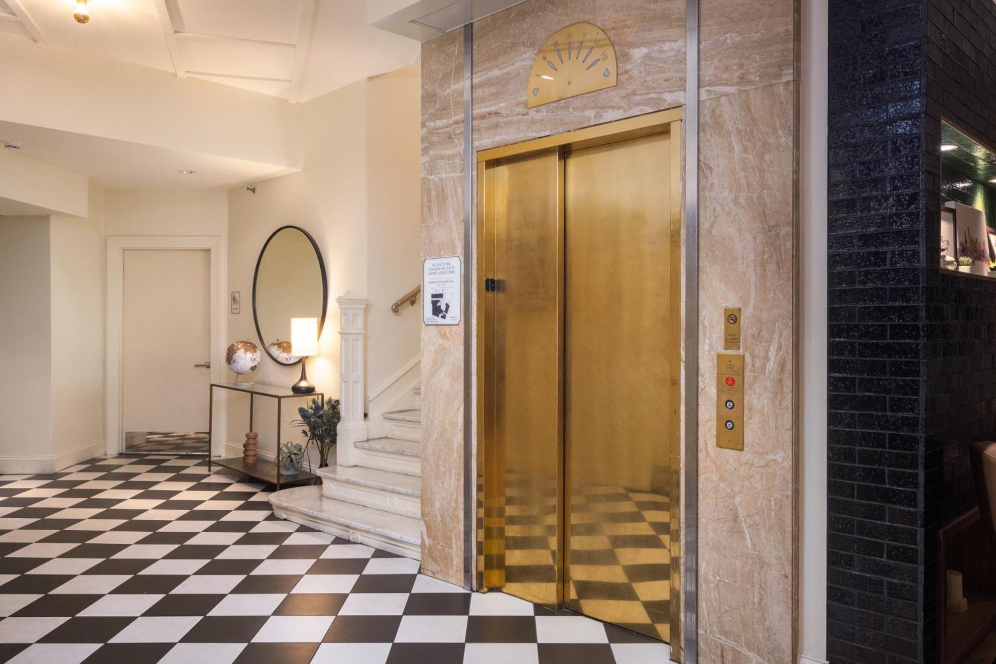 Hotel Copley Square Hotel, A Found