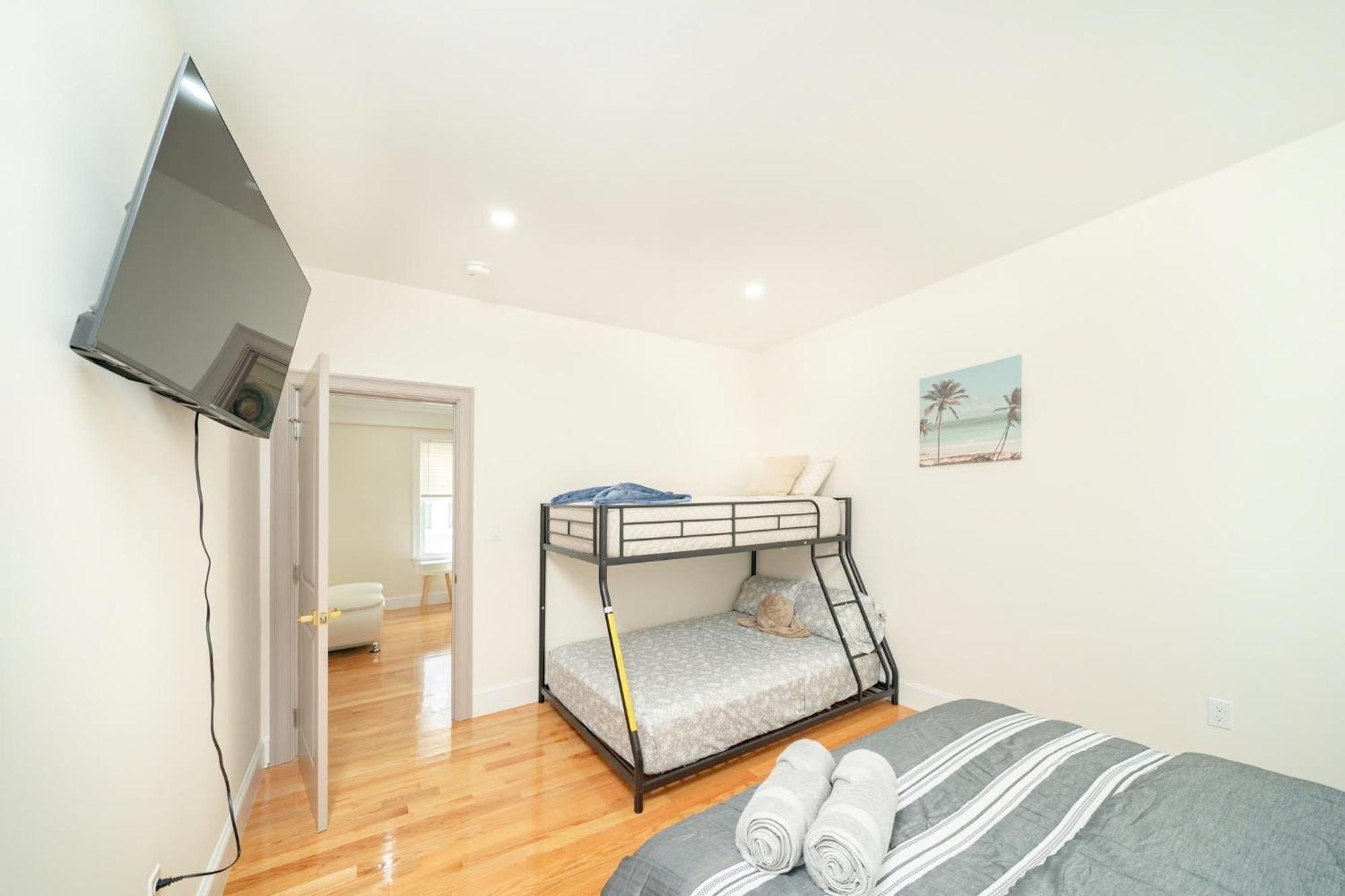 82 - 3br - Stylish Near Mbta *