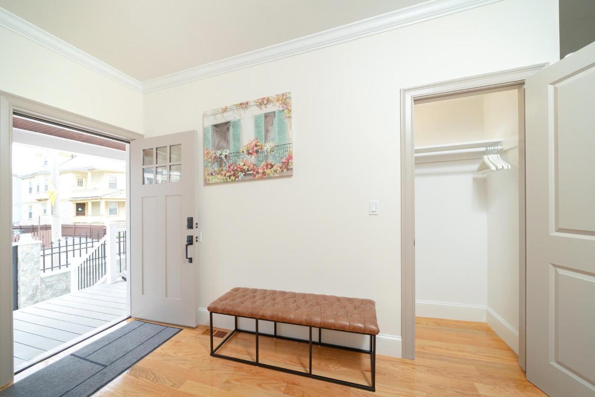 82 - 3br - Stylish Near Mbta