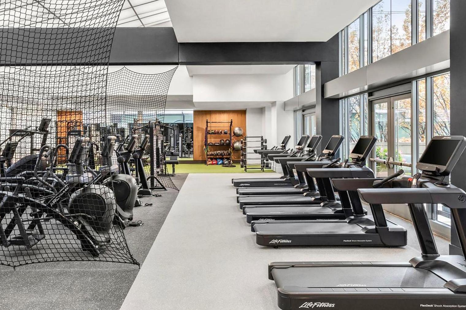 East Cambridge 1br W Gym Wd Near T Stop Bos-960