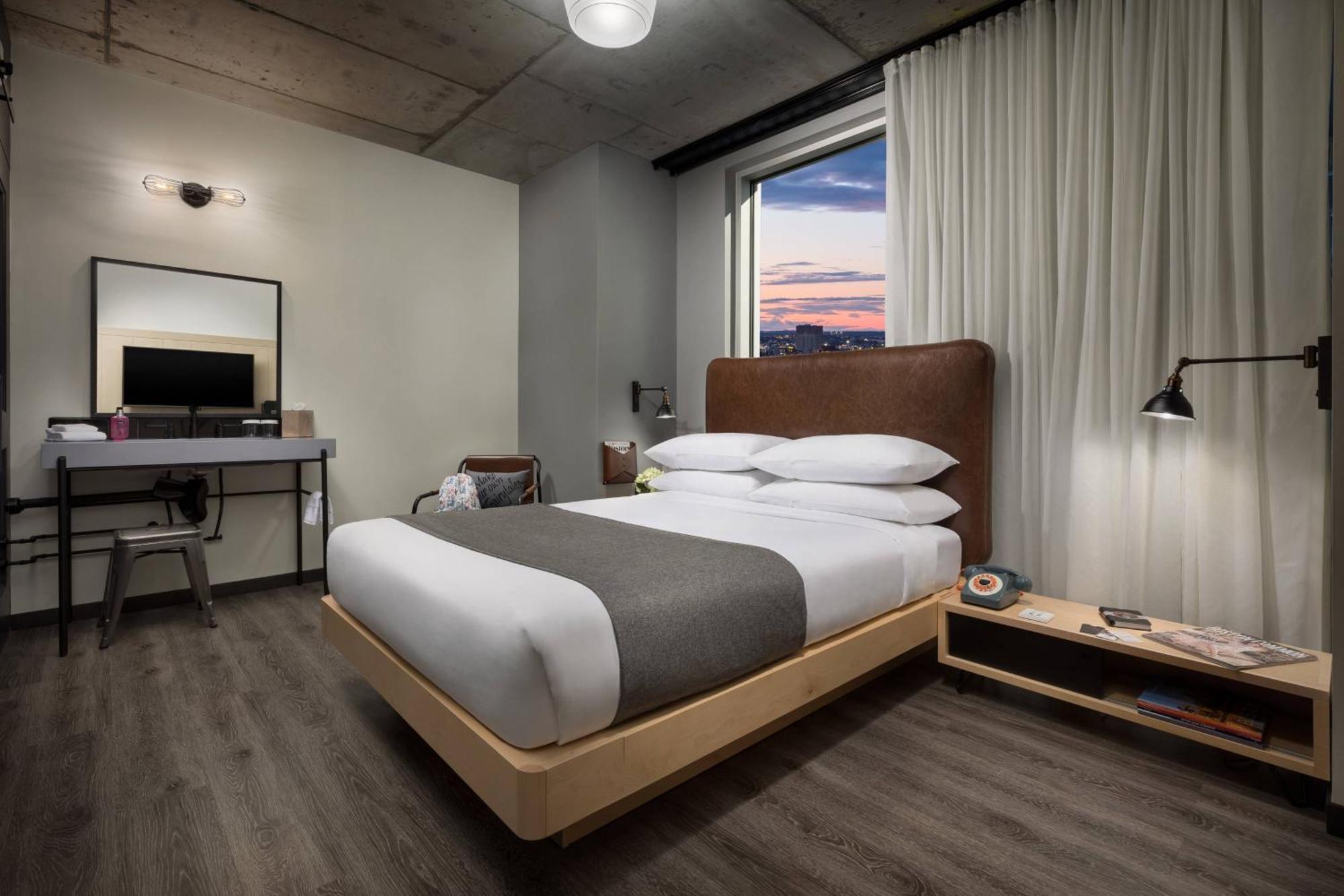 Moxy Downtown Hotel Boston