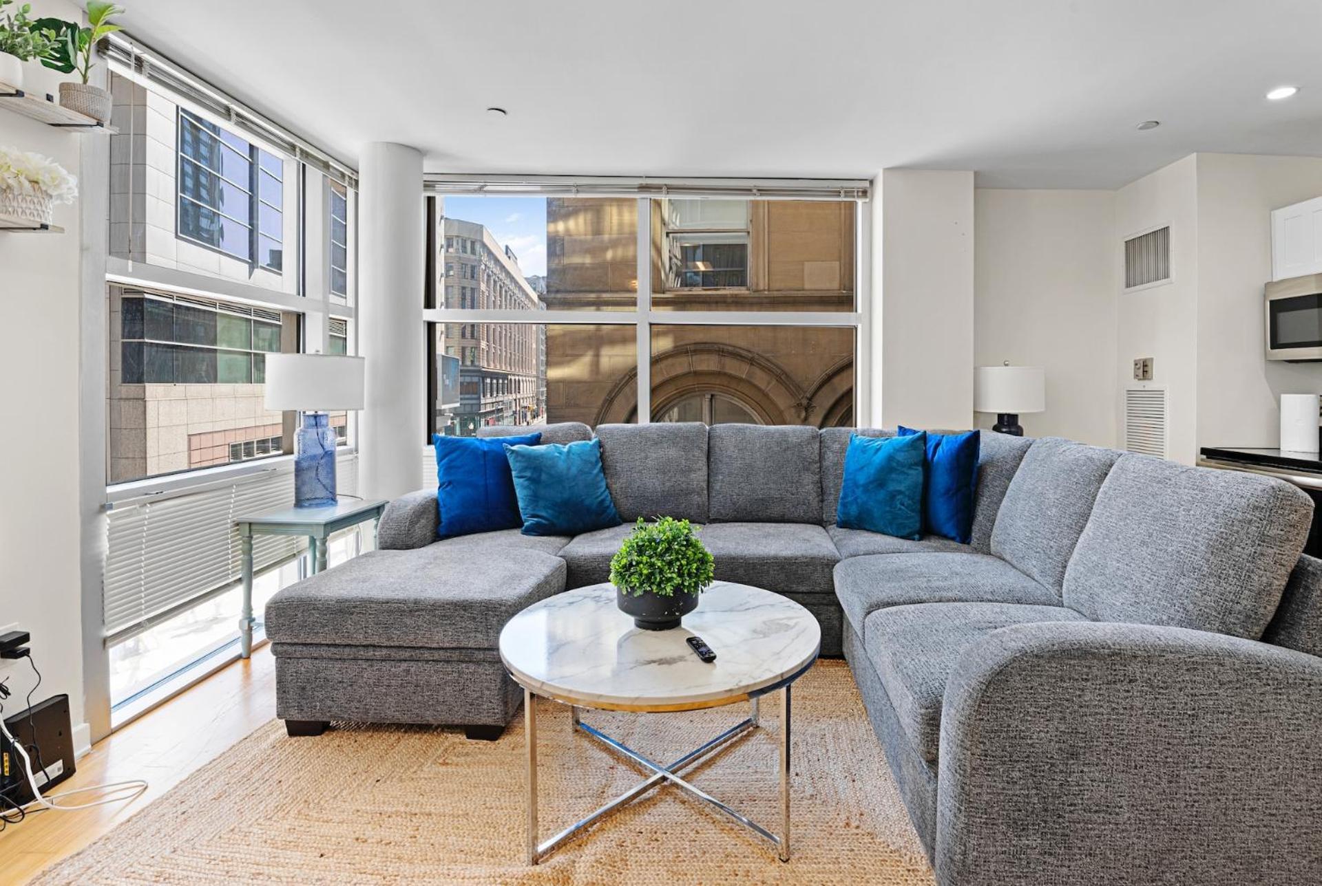 Furnished In Downtown Apartment