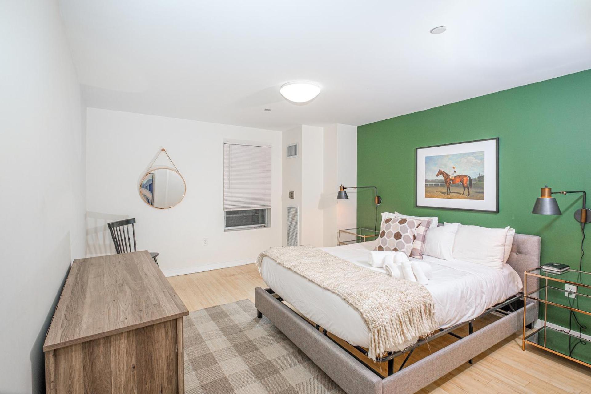 Apartment Furnished In Downtown *