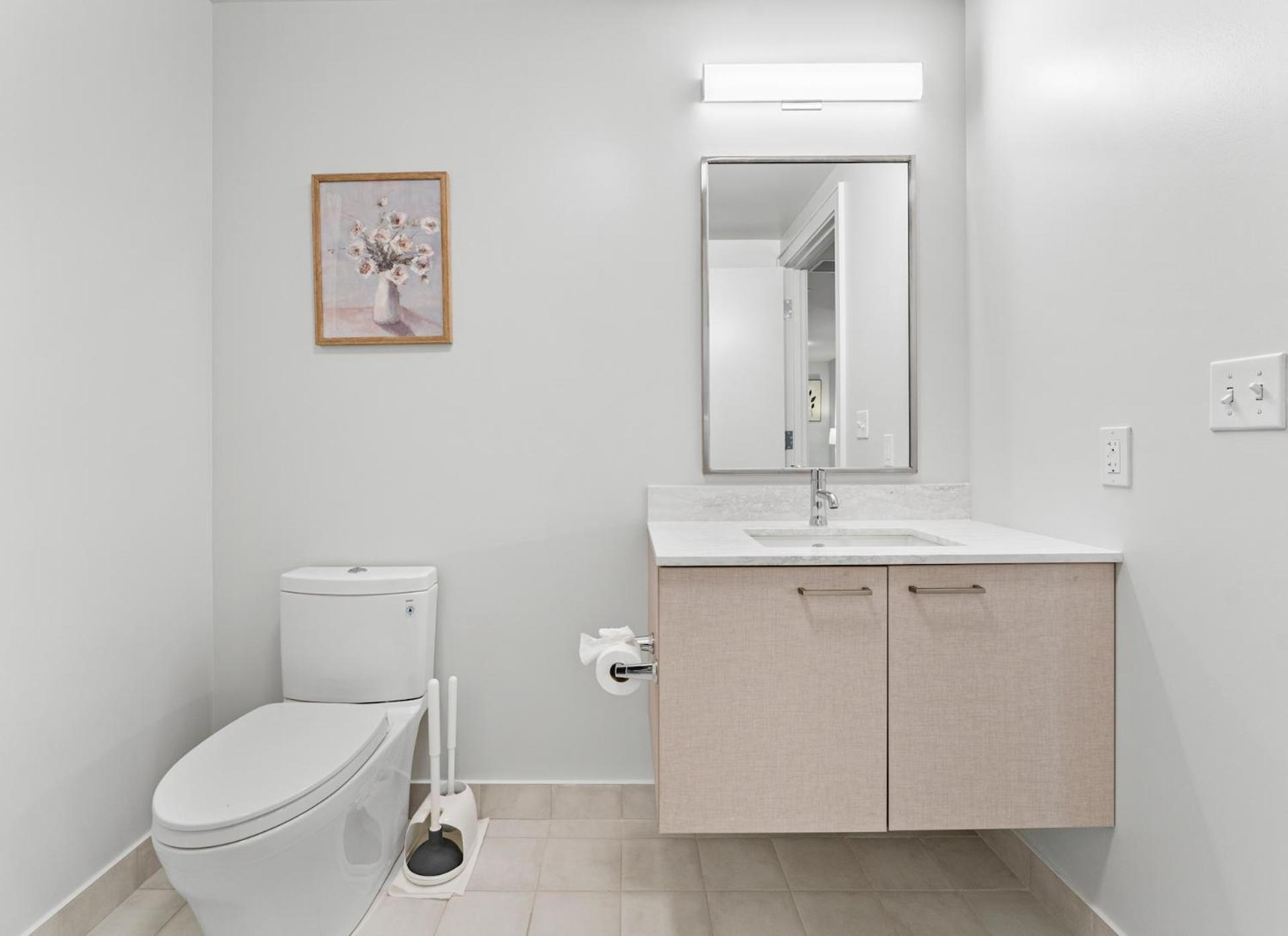 Furnished Luxury Next To Harvard Stadium Apartment *