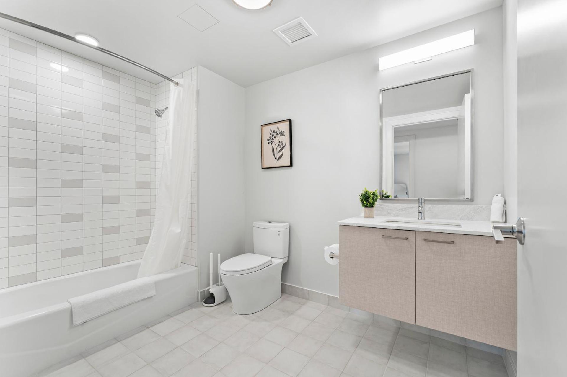 Furnished Luxury Next To Harvard Stadium *