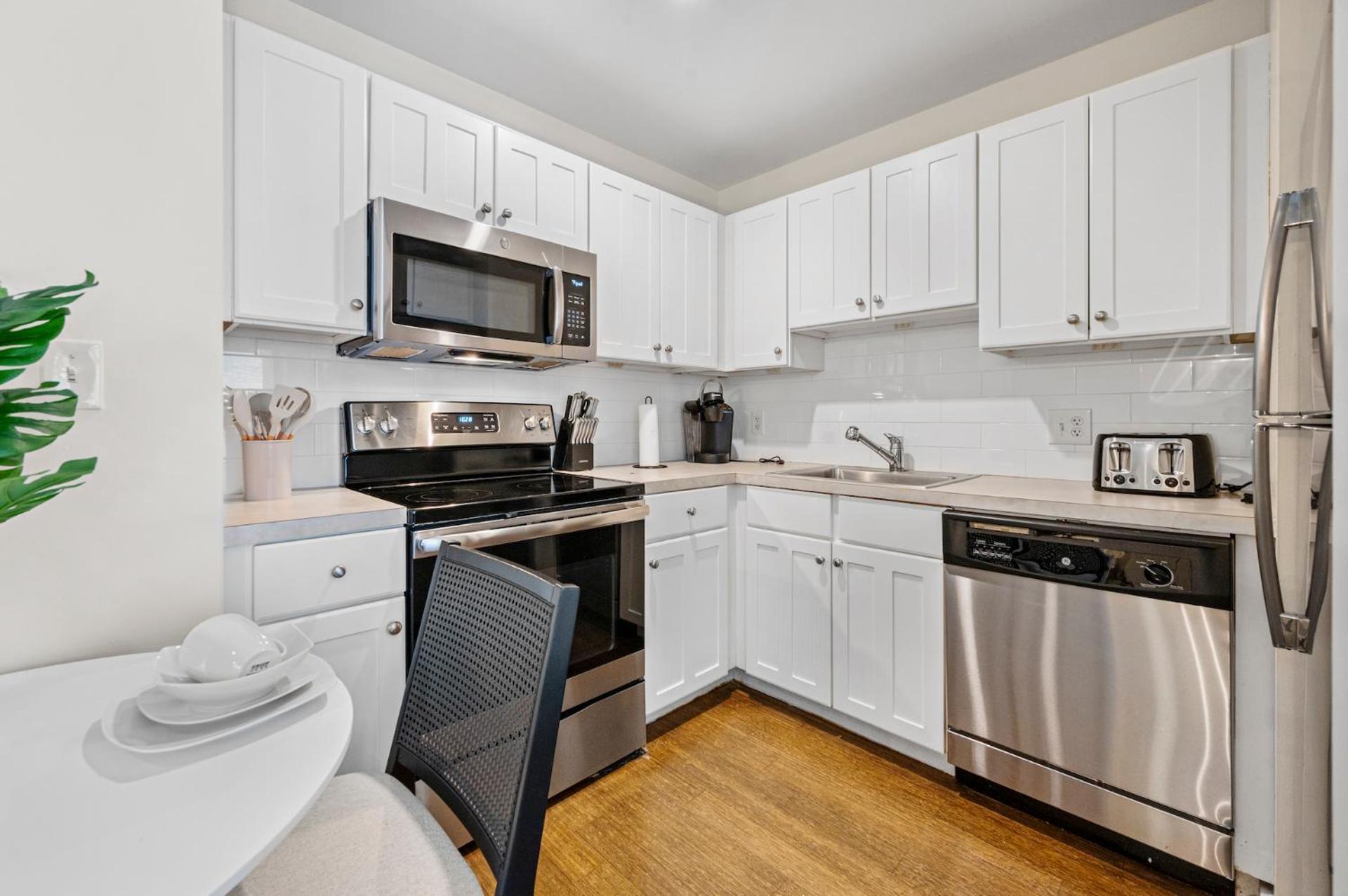 Apartment Furnished In Downtown *
