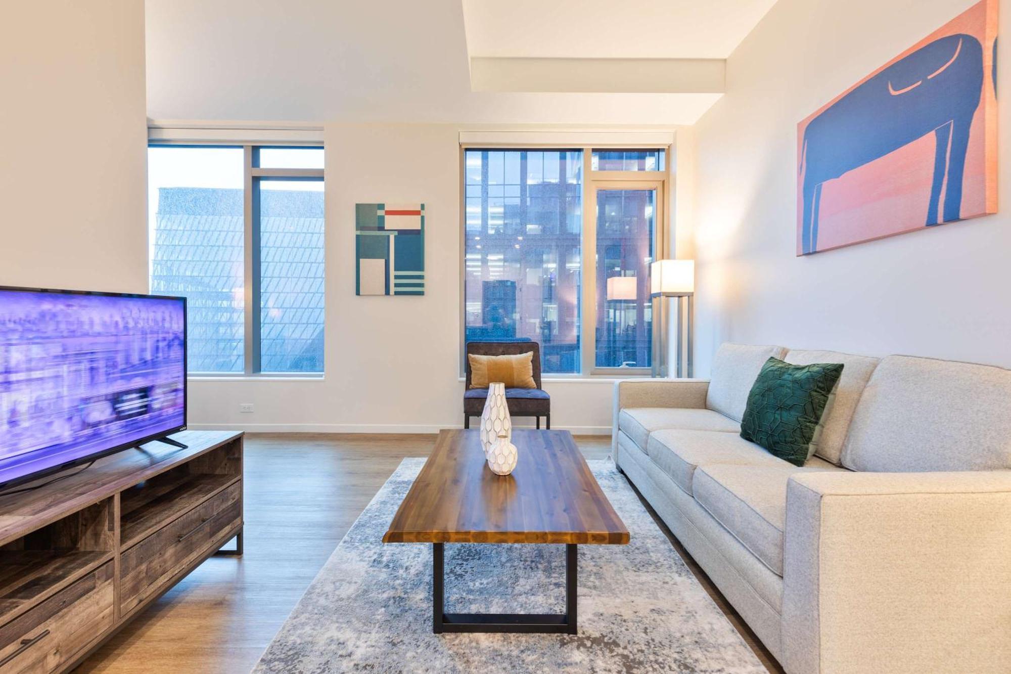 Luxury Heart Of Seaport *