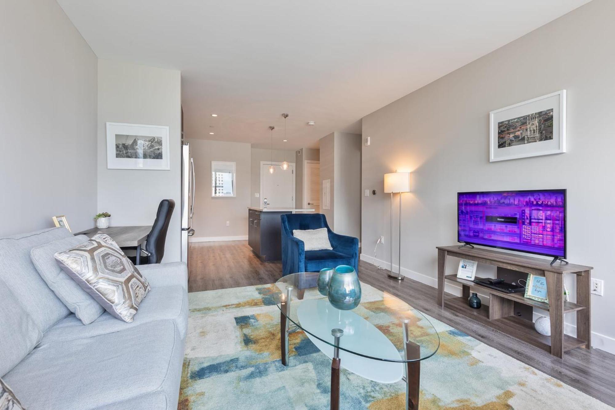 Bright Downtown With Gym - Via-519 Apartamento