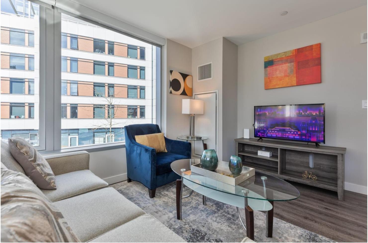 Modern In Seaport With Gym *