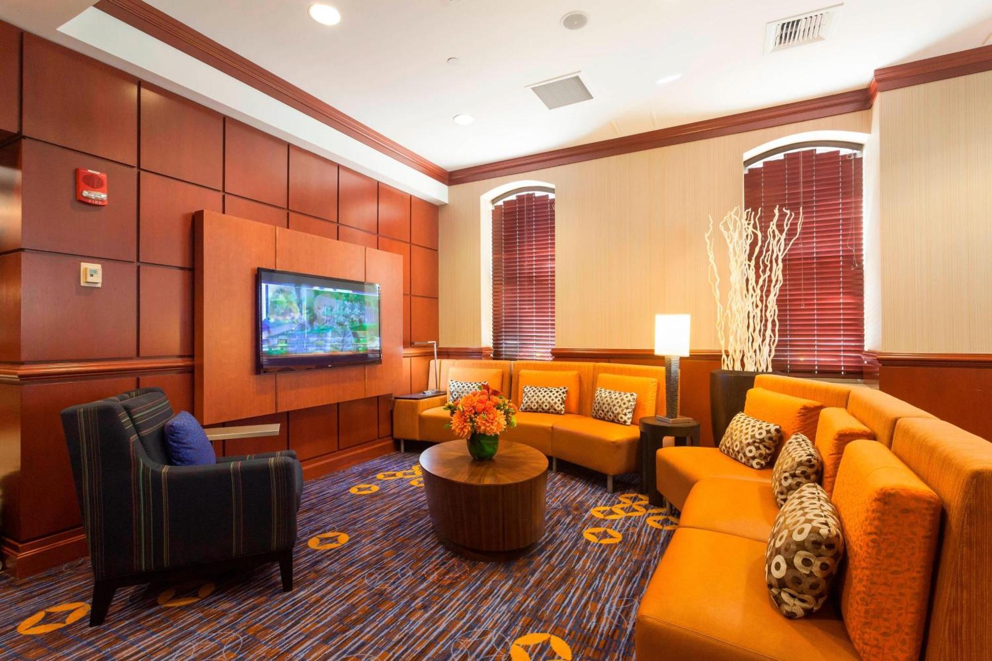 Hotel Courtyard Copley Square