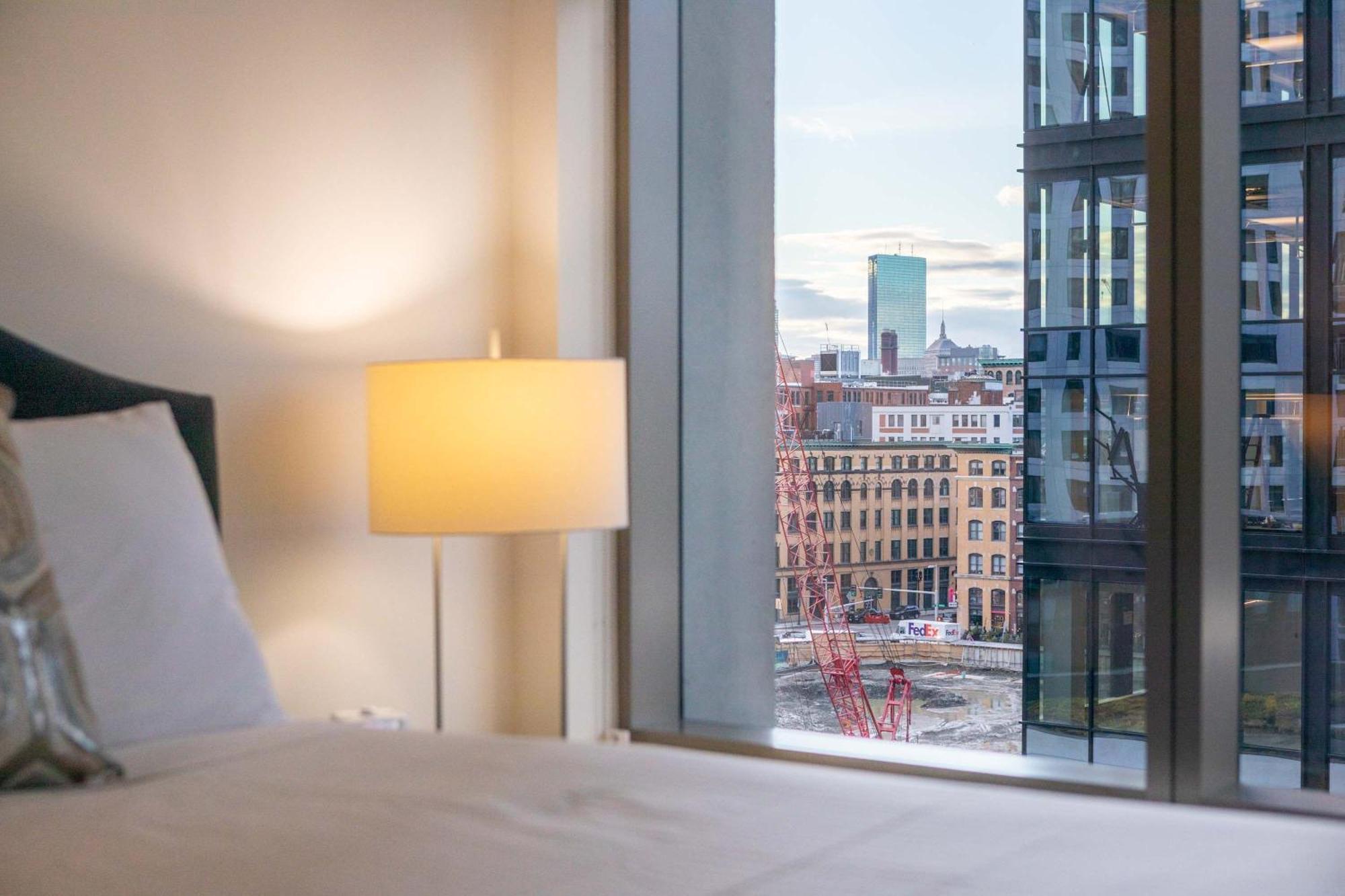 Entire Downtown Seaport With Pool Apartment Boston