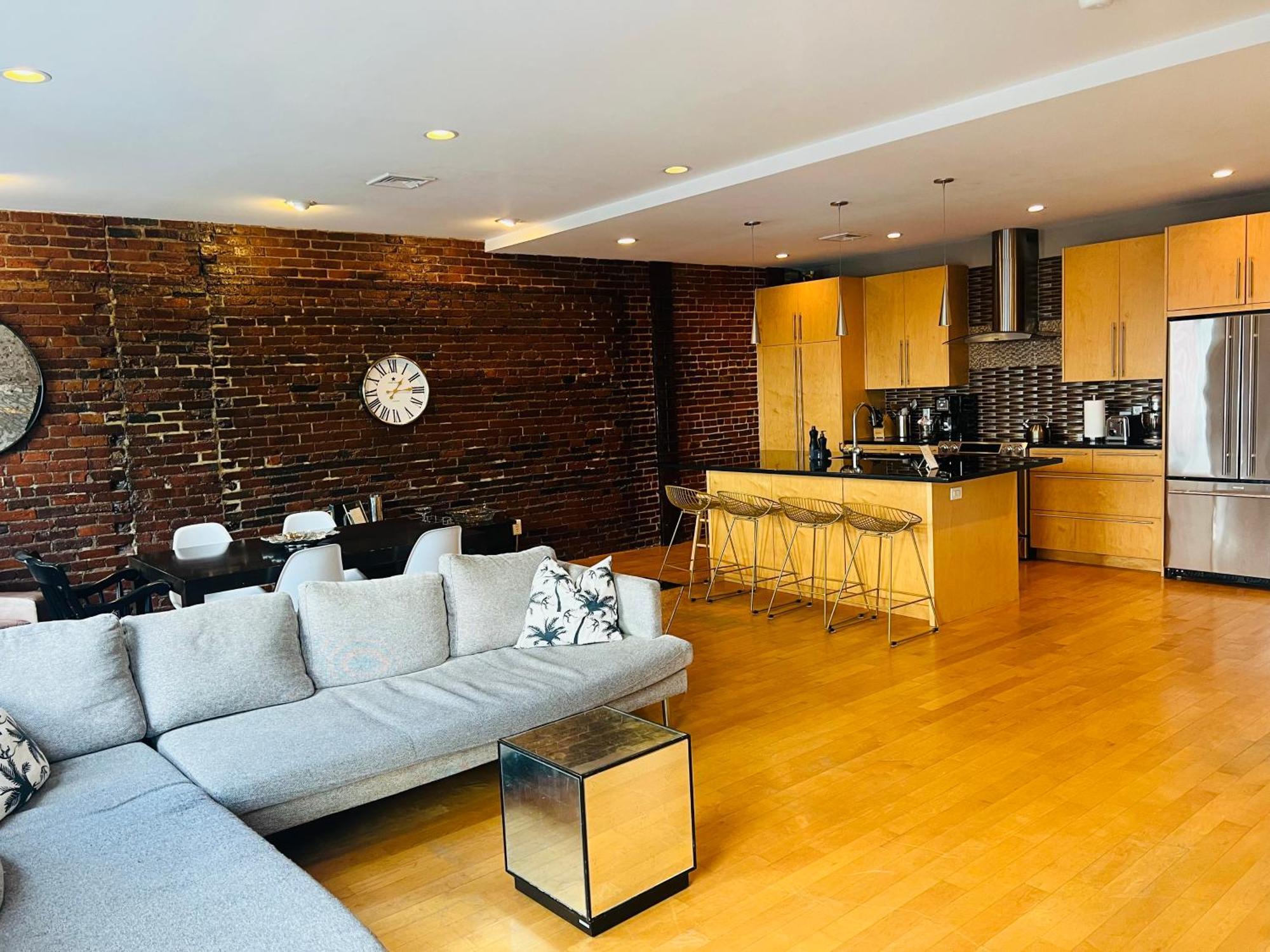 Harbor Views Modern North End Free Parking! Appartement Boston