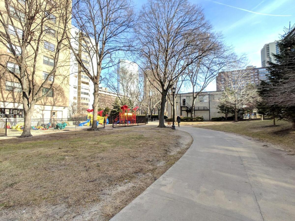 Apartment Furnished Corporate By Charles River Park *