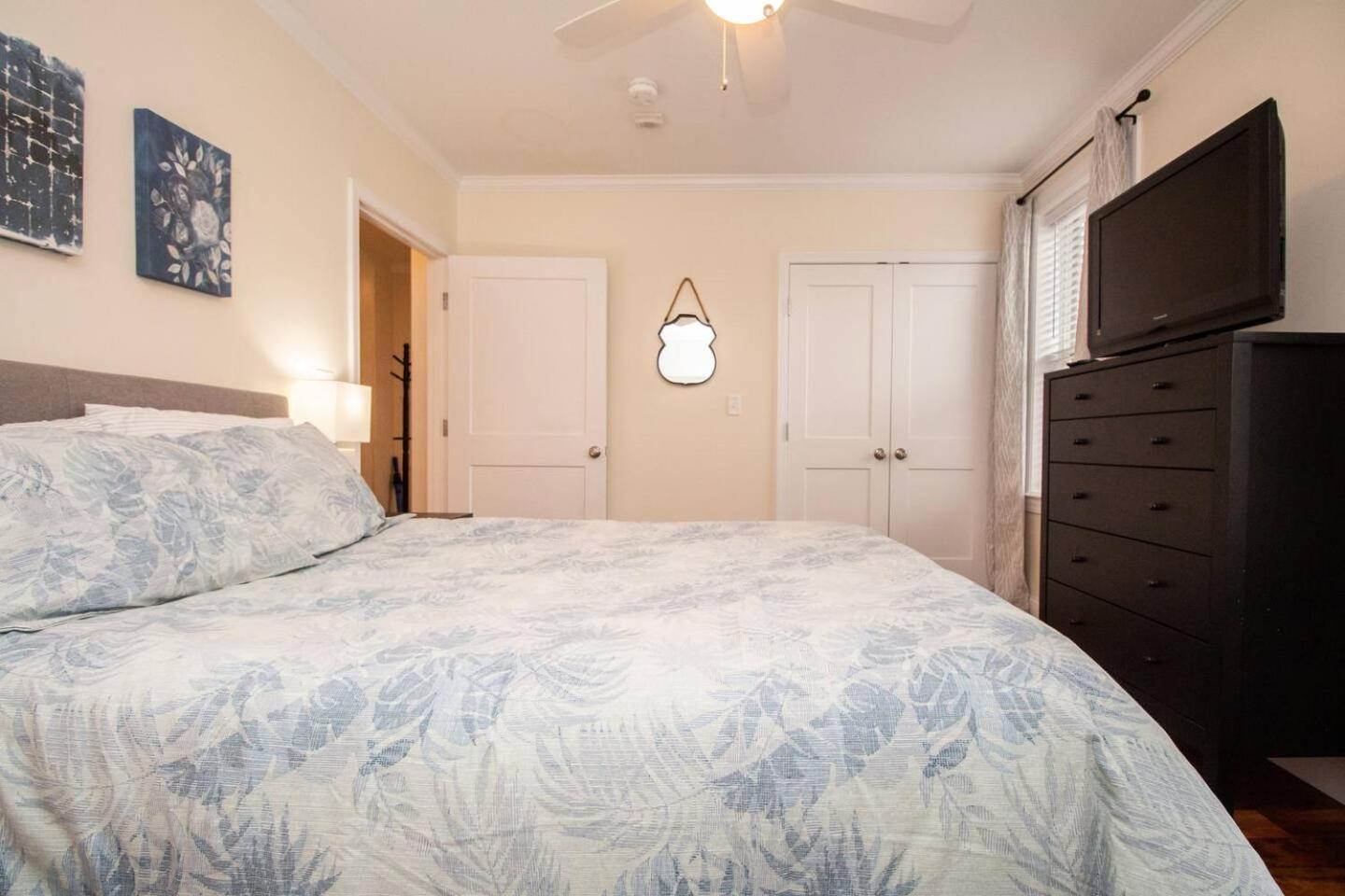 2b Unit W Elevator & In-unit Laundry Appartement *