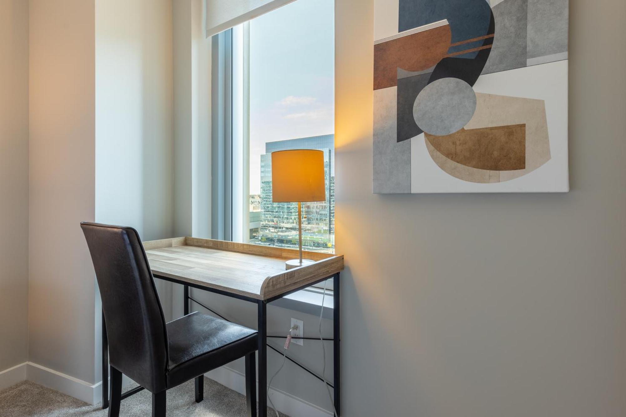 Private 2br Seaport Disctrict *