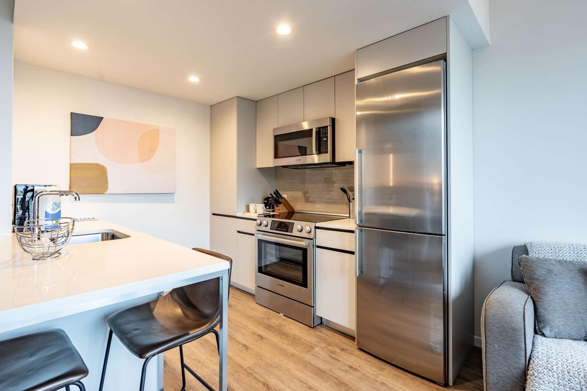 Luxury Heart Of Seaport Apartment *