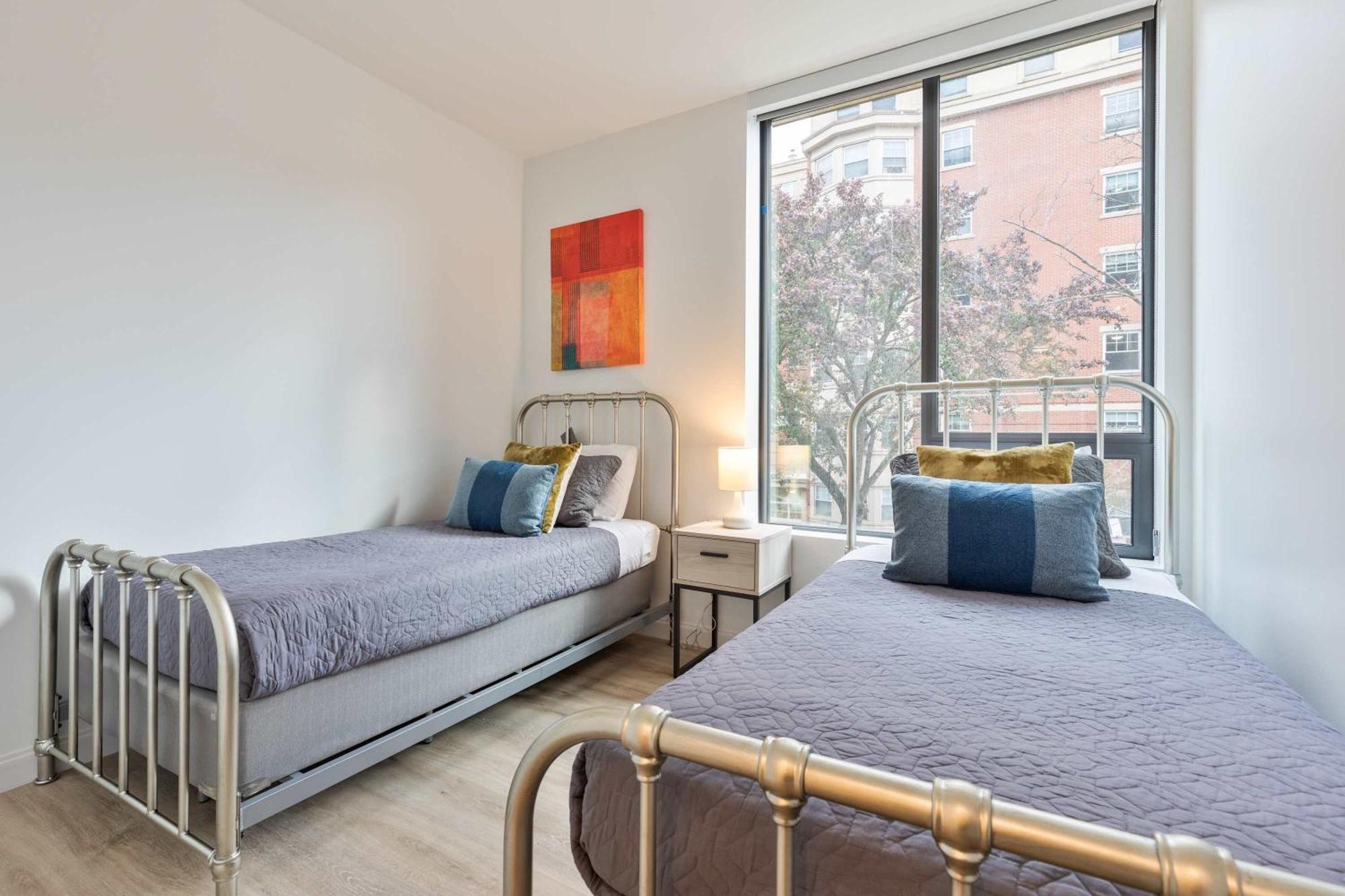 Private With Kitchen & Gym-idl-550 * Boston