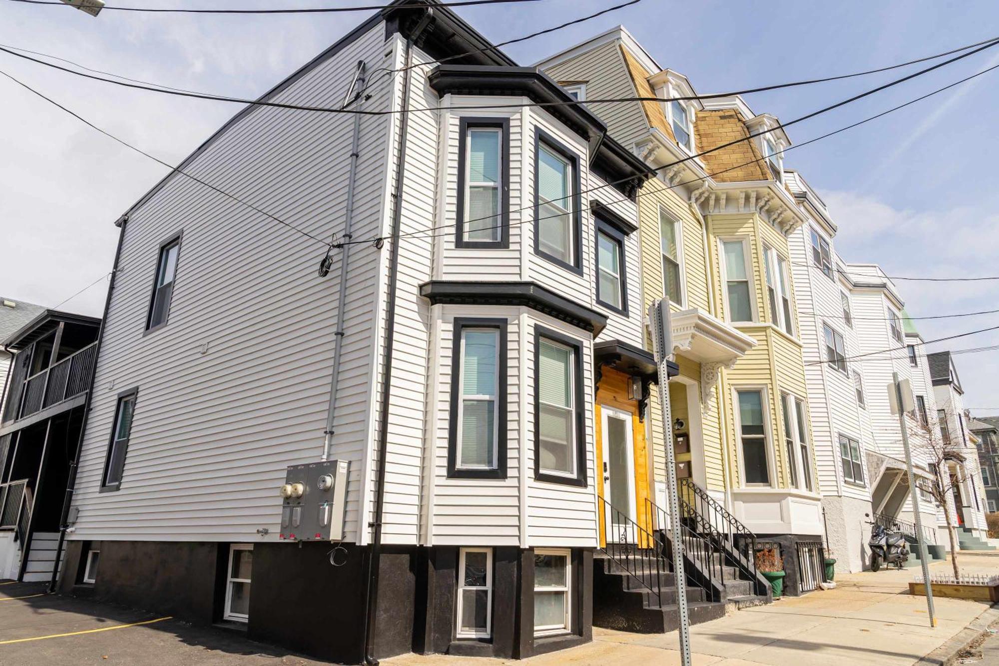 Modern East 2 Bed 2 Bath Apartamento