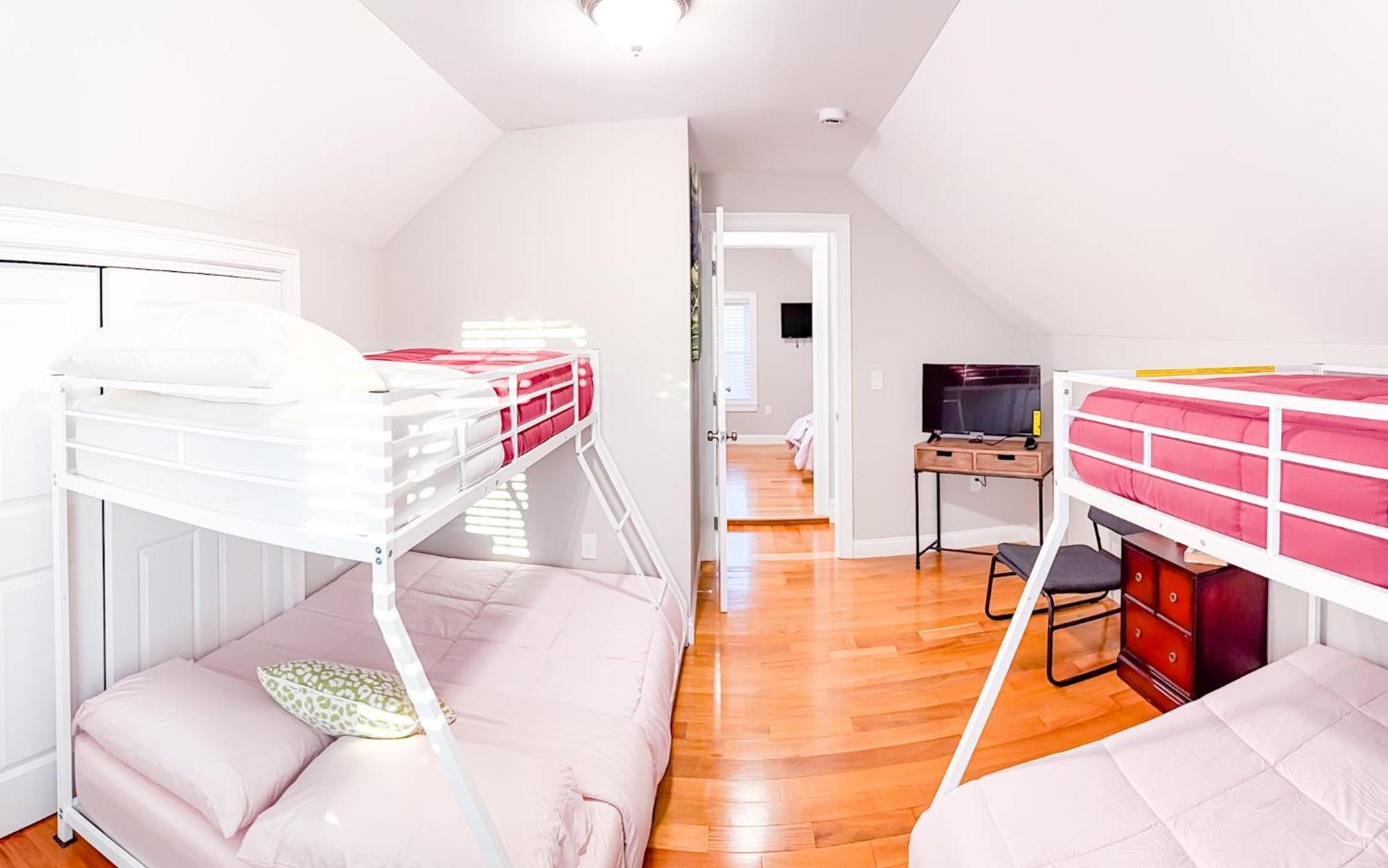 40-newly Renovated, Stylish And Beautiful With 4br Apartment Boston