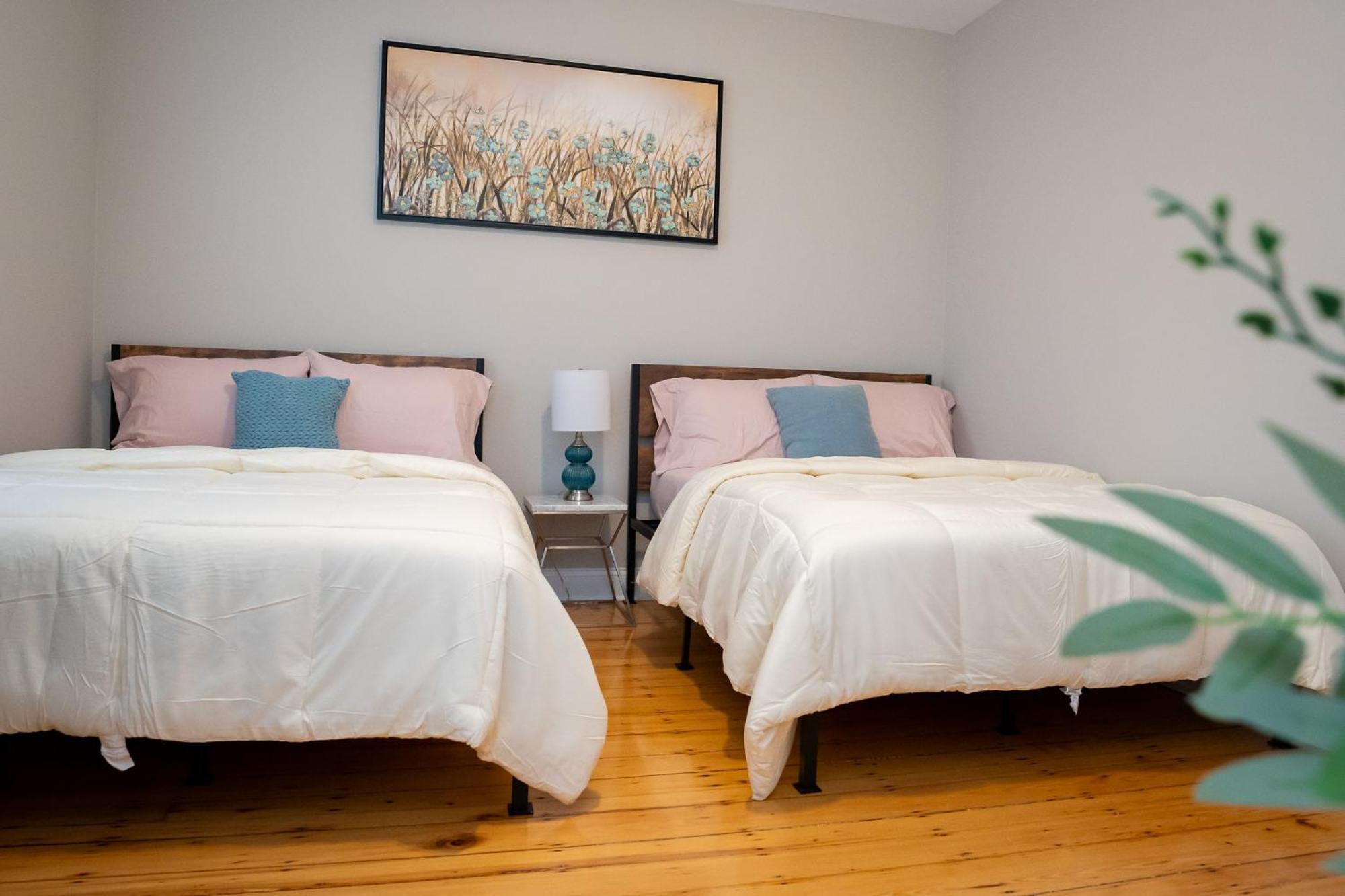 40-newly Renovated, Stylish And Beautiful With 4br *