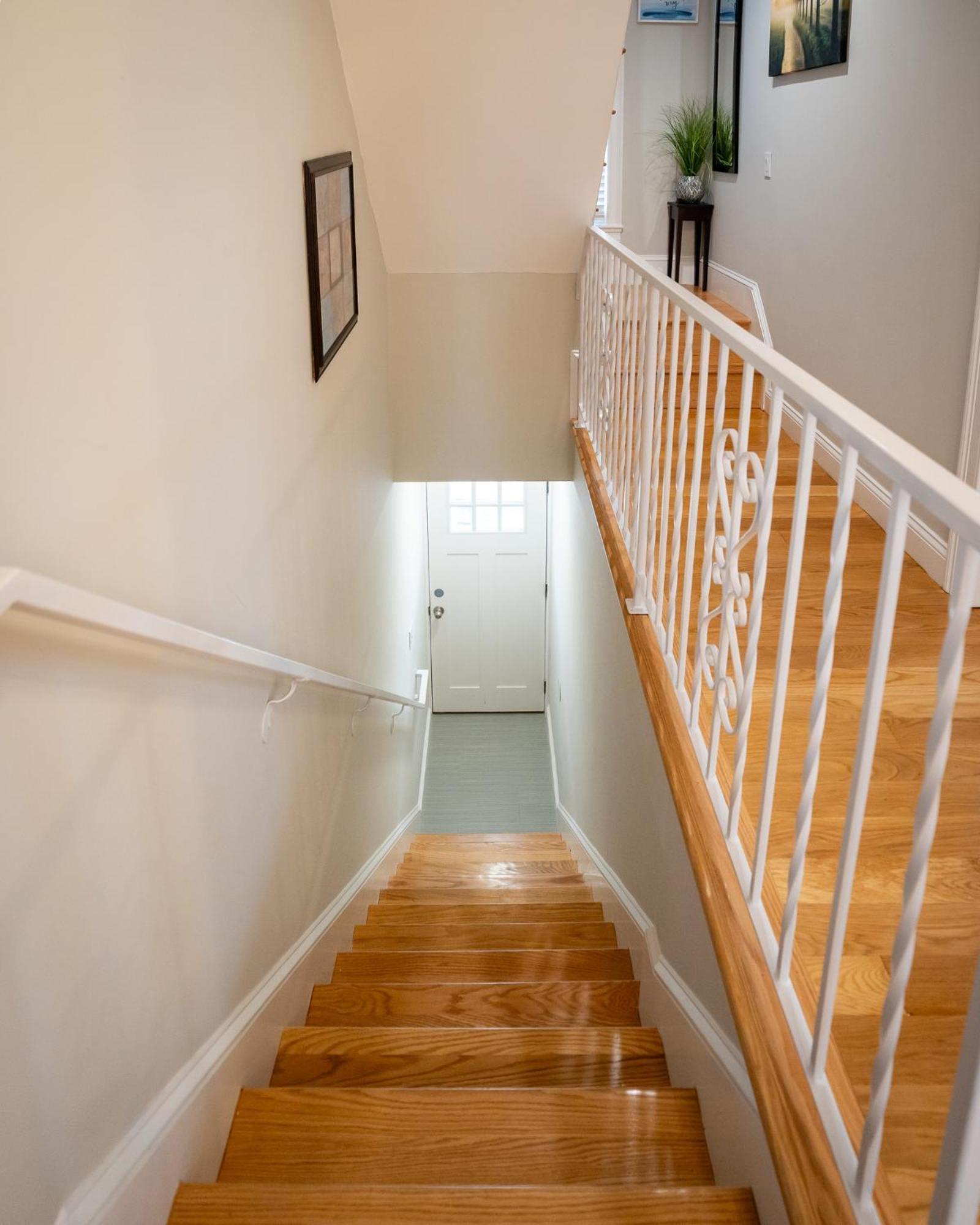 40-newly Renovated, Stylish And Beautiful With 4br Apartment