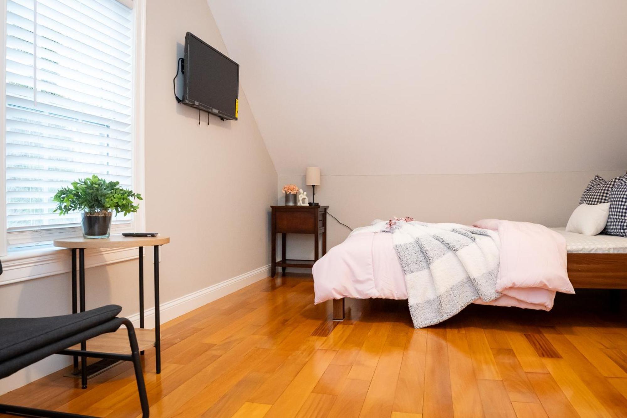 40-newly Renovated, Stylish And Beautiful With 4br Boston