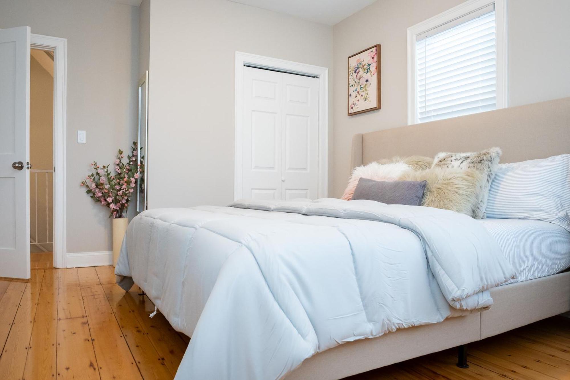 40-newly Renovated, Stylish And Beautiful With 4br Apartment