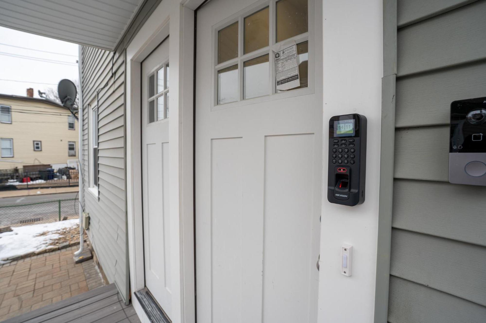 Apartment 40-newly Renovated, Stylish And Beautiful With 4br Boston