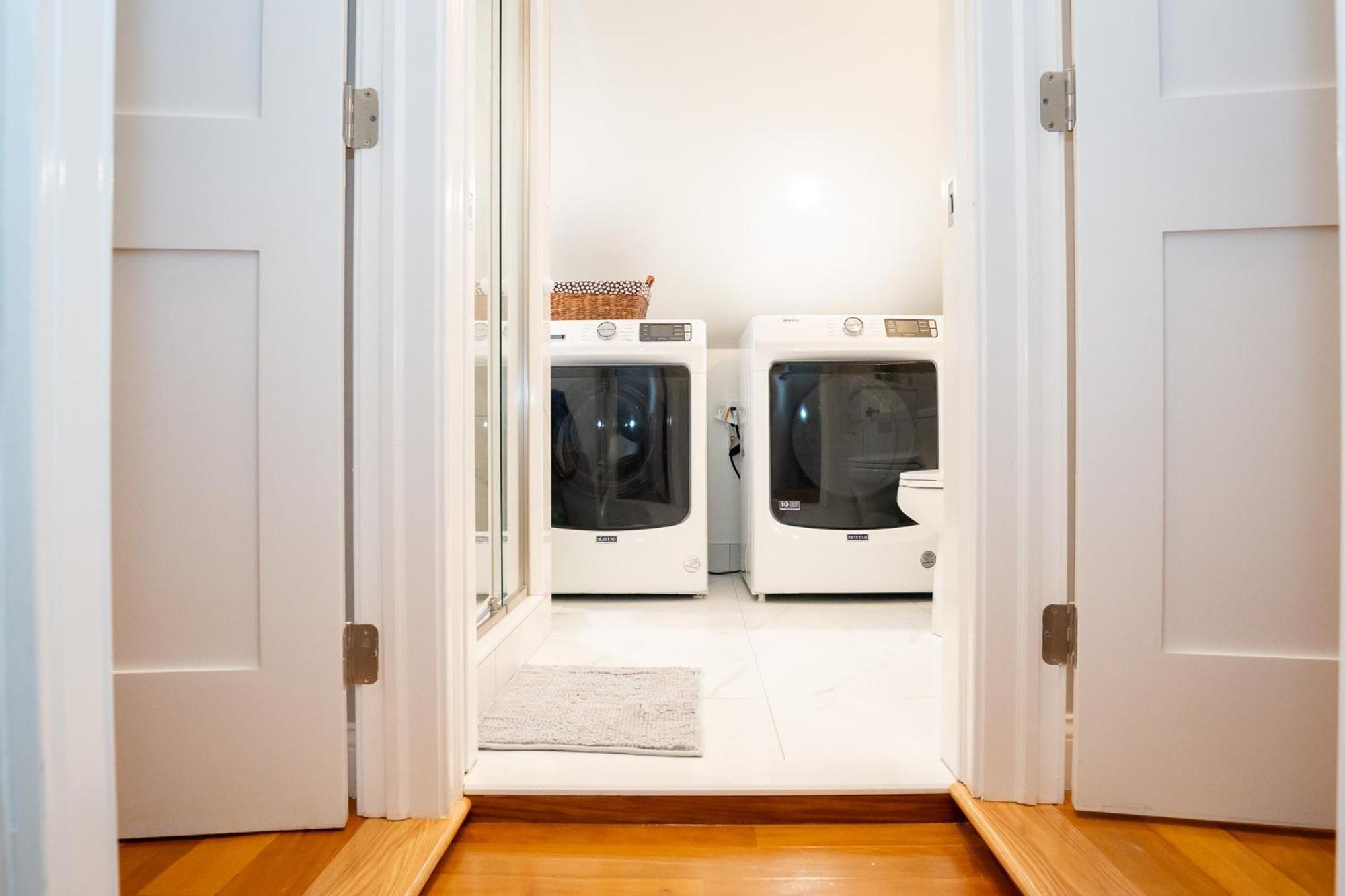 40-newly Renovated, Stylish And Beautiful With 4br *