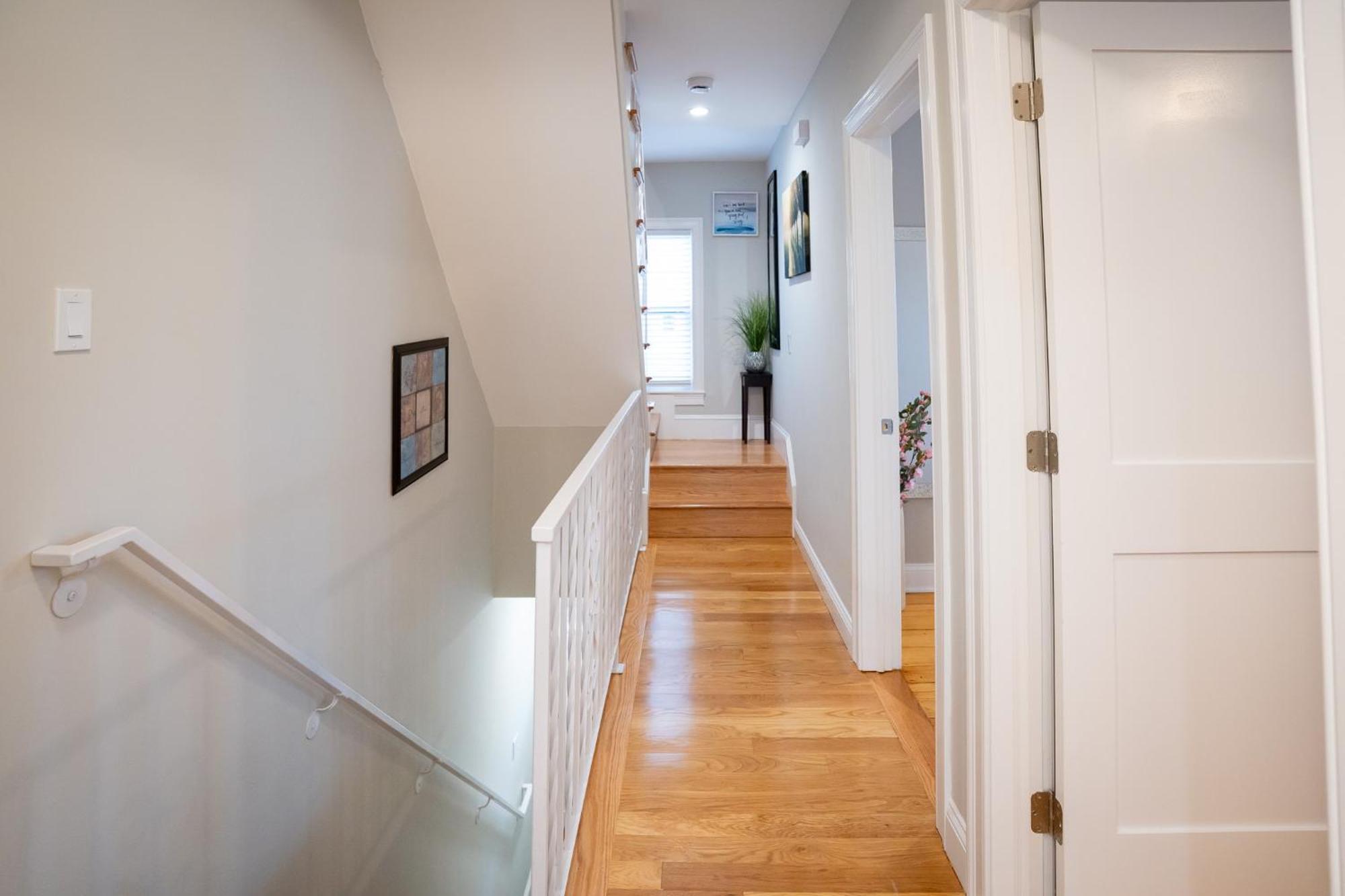 Apartment 40-newly Renovated, Stylish And Beautiful With 4br