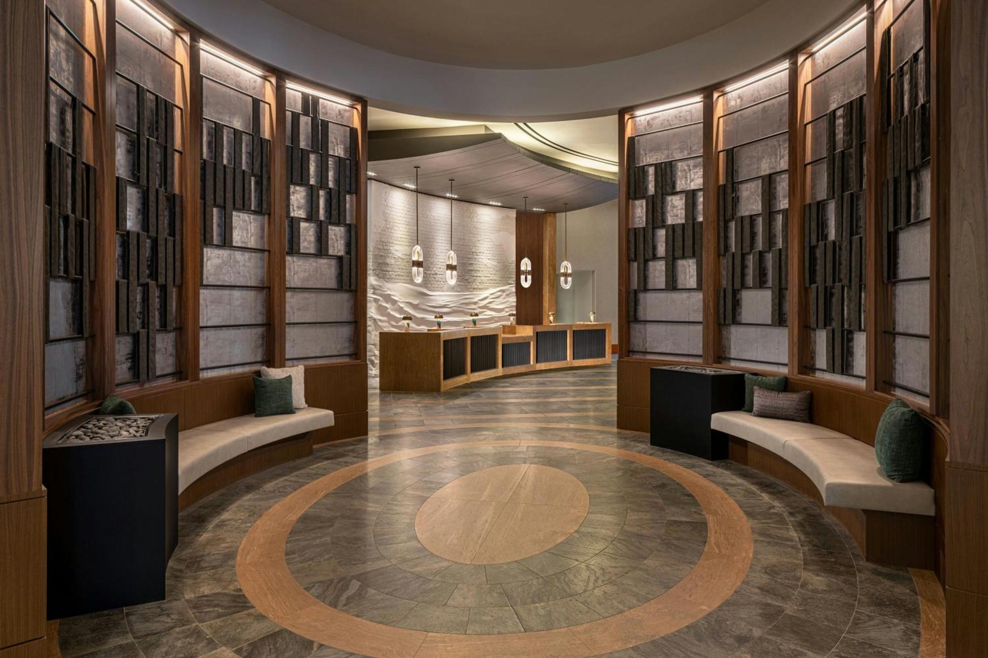 Renaissance Seaport District