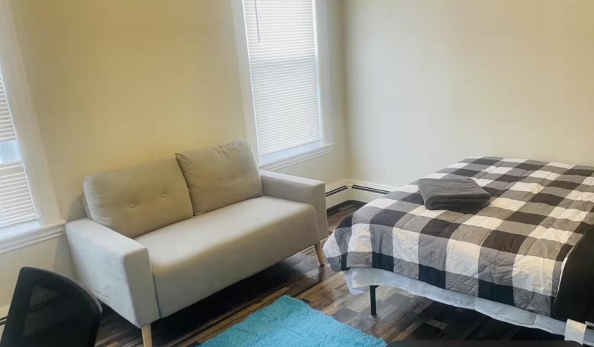 Lovely Close To The Redline And Downtown * Boston