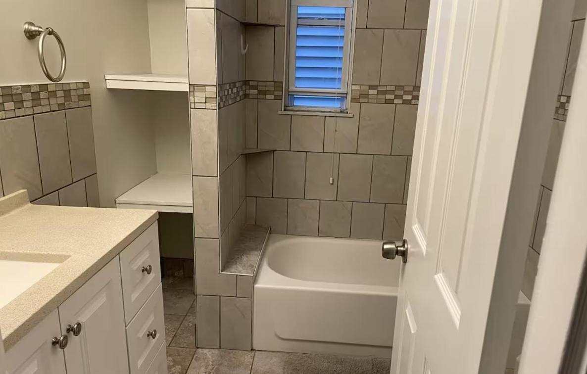 Homestay Lovely Close To The Redline And Downtown